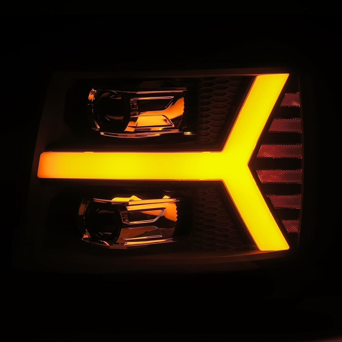 AlphaRex LUXX-Series LED Projector Headlights for Chevrolet Silverado 1500 / Chevrolet Silverado HD 2500/3500 - Jet Black