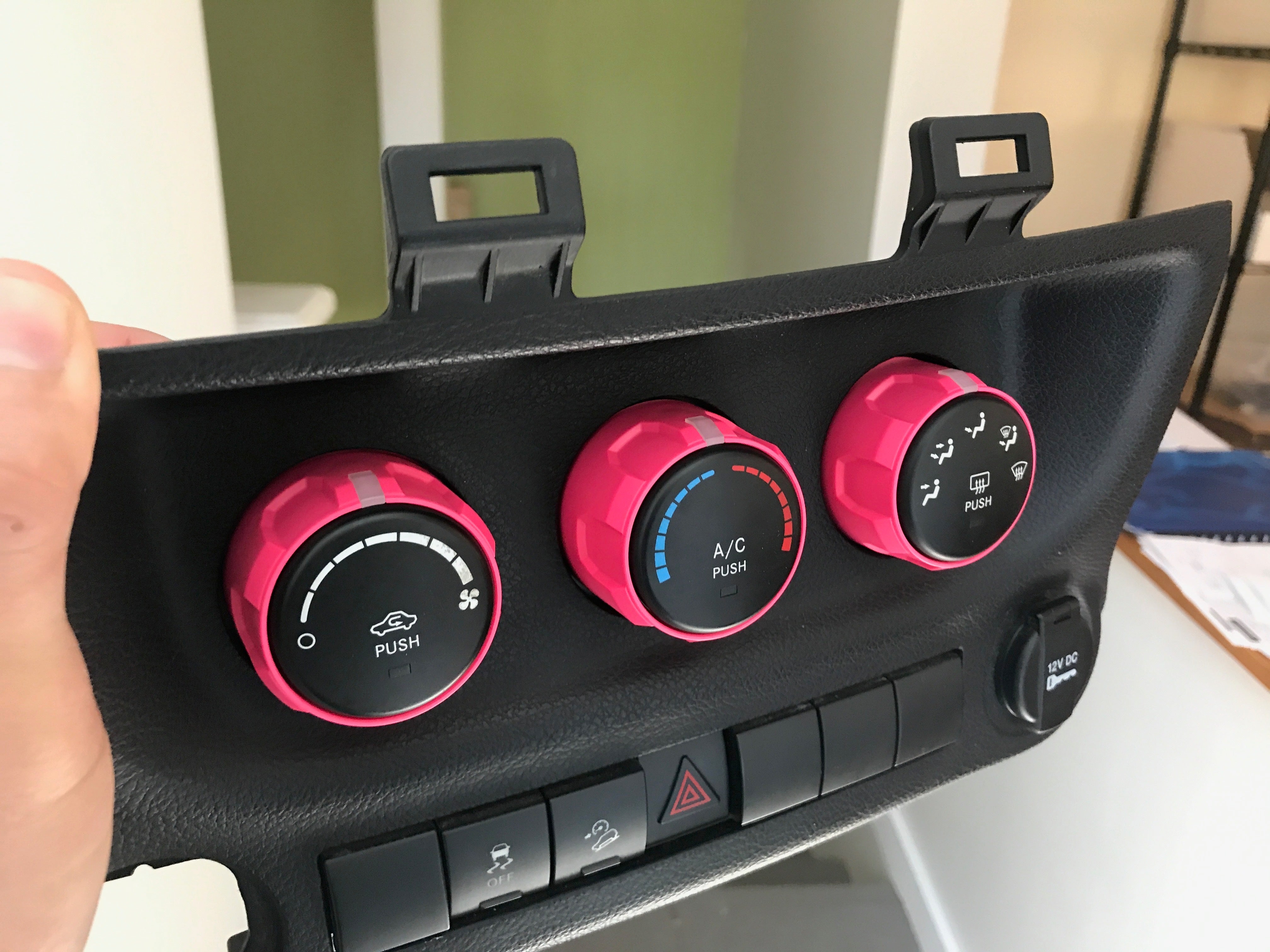 Climate Knobs (2011-2018 Wrangler JK) - PINK
