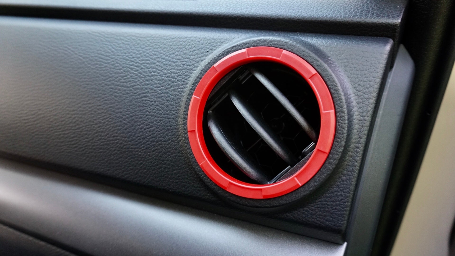 Vent Rings (2014-2021 Tundra) - RED
