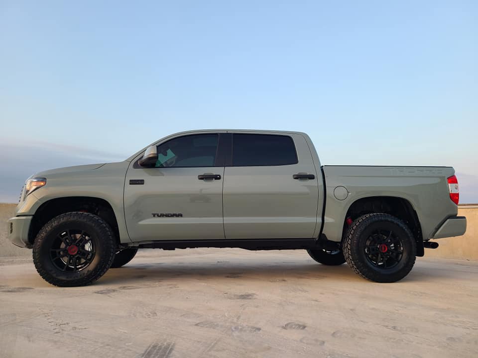 Coachbuilder TRD PRO Kit ( 2015-2017 / 2019-2021) – view 8