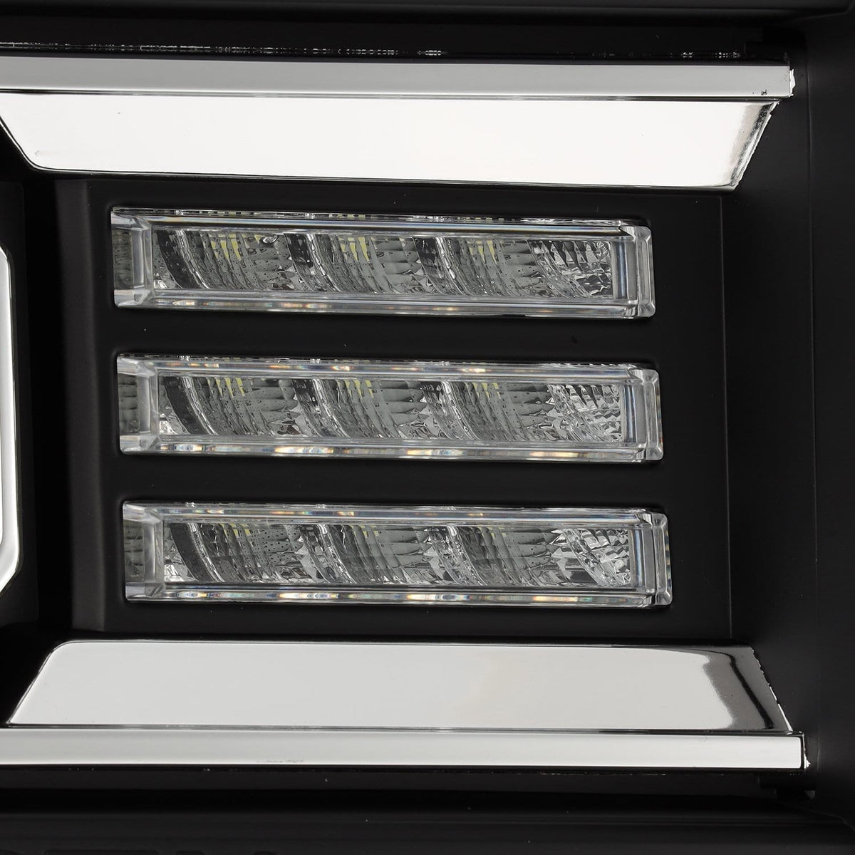AlphaRex PRO-Series Halogen Projector Headlights for GMC Sierra 1500 / GMC Sierra HD 2500/3500 - Black