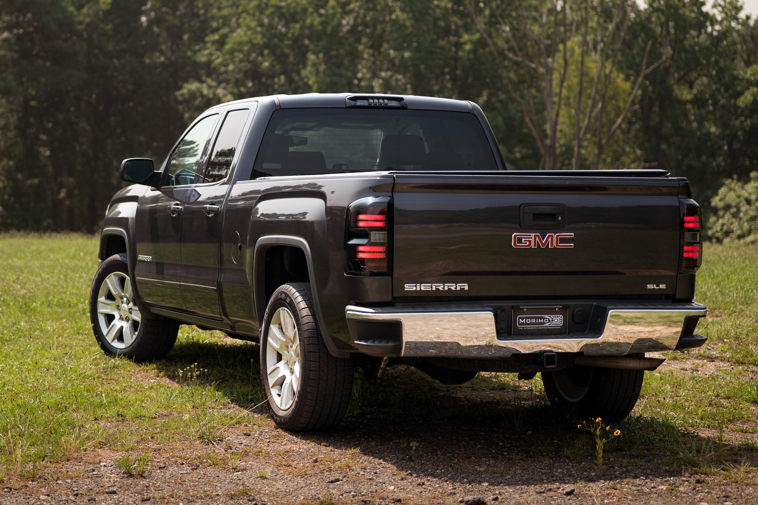 Morimoto GMC Sierra (15-19) 2500HD / 3500HD XB LED Tail Lights (Smoked)