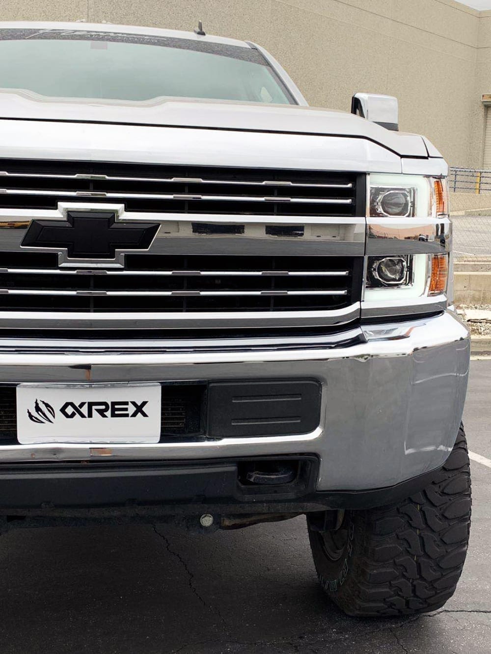 AlphaRex LUXX-Series LED Projector Headlights for Chevrolet Silverado HD 2500/3500 - Chrome