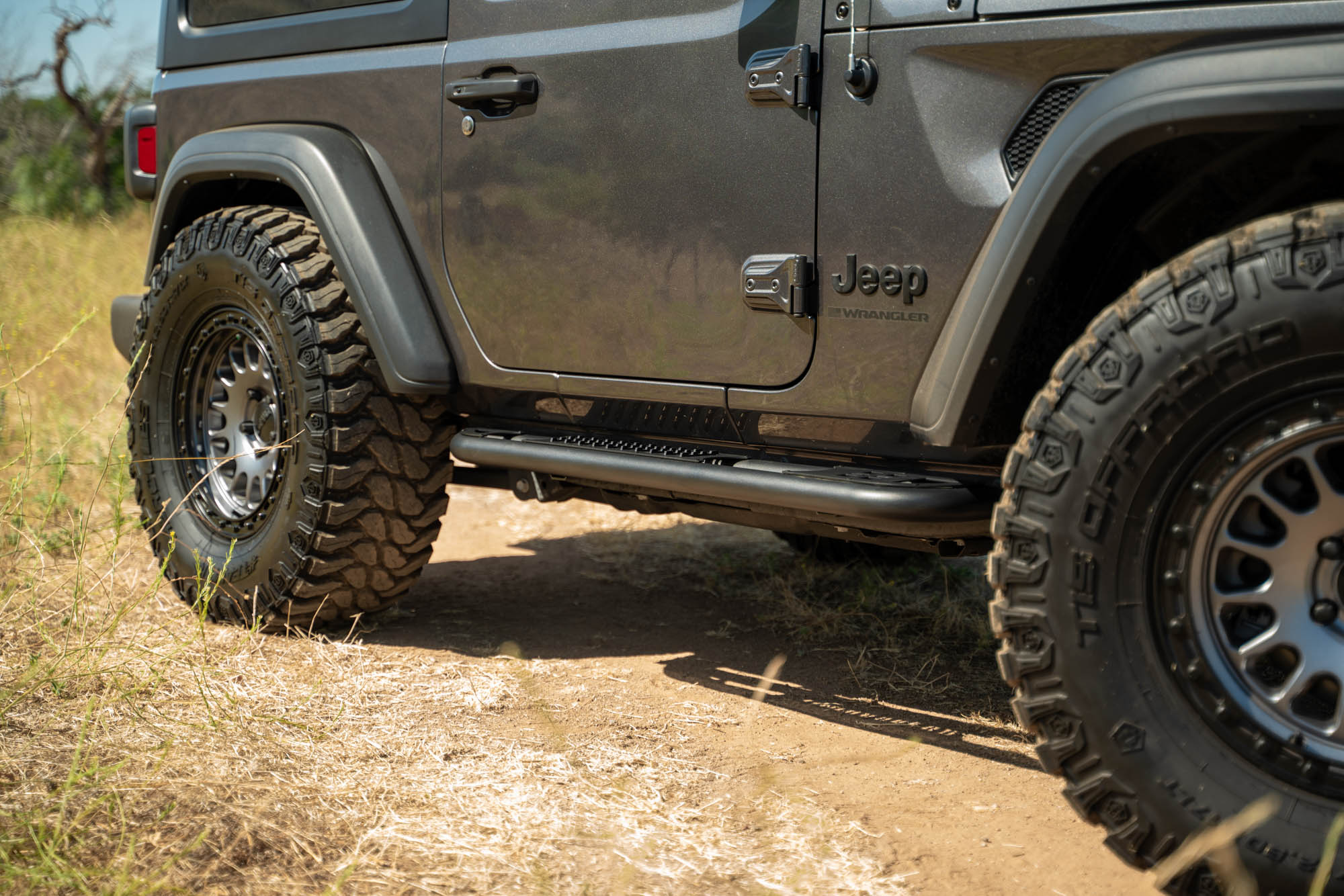 2-Door-Jeep-Wrangler-JL-OE-Plus-Side-Steps-Installed-10 - NVMOS
