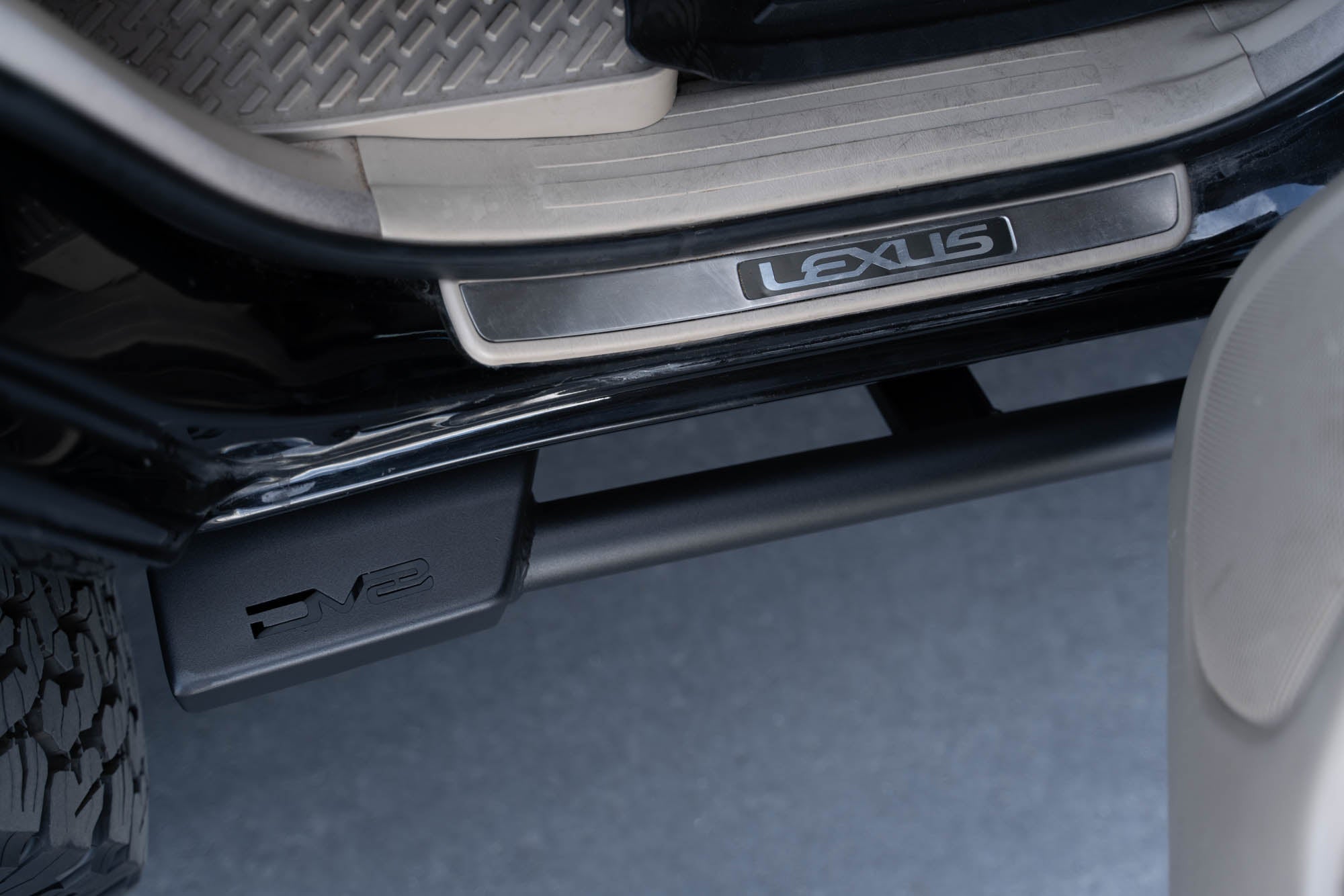 2003-2009-Lexus-GX-470-FS-15-Rock-Sliders_Installled_11 - NVMOS