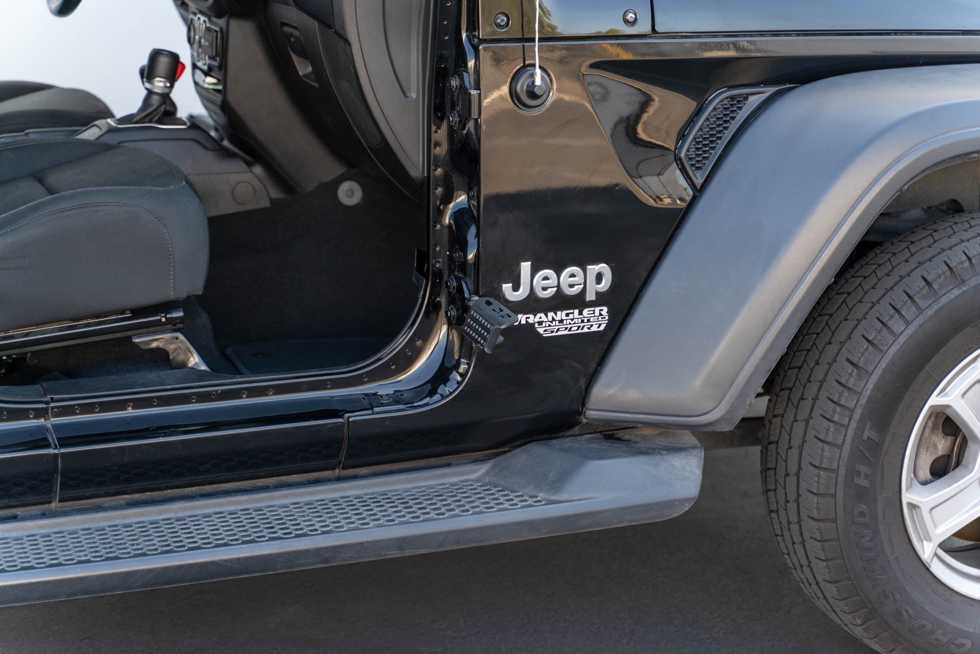 2007-2023-Jeep-Wrangler-JK-JL-Gladiator-JT-Foot-Pegs_Installed-01 - NVMOS