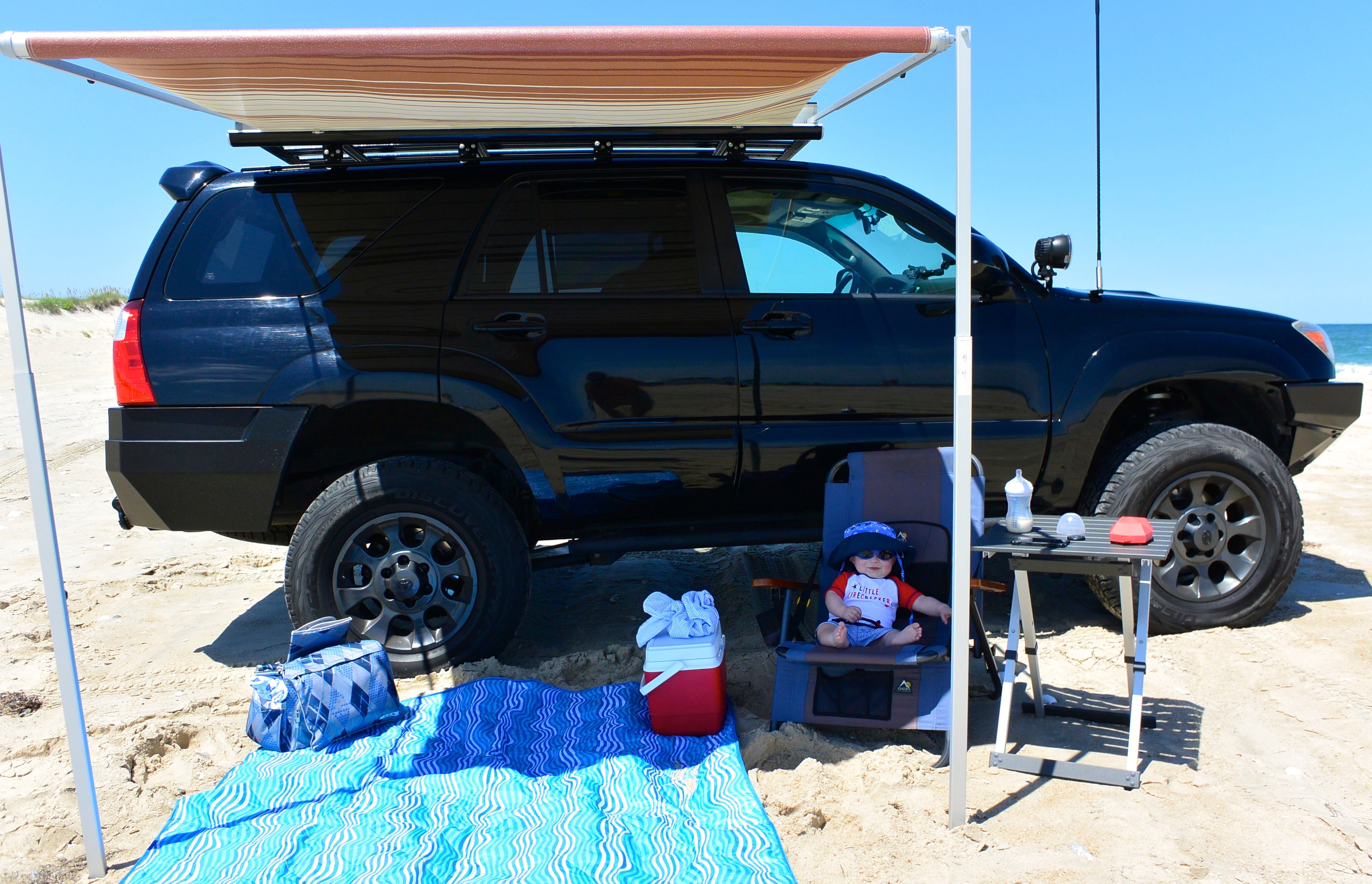 装备丰田 4Runner 第四代 K9 车顶行李架套件