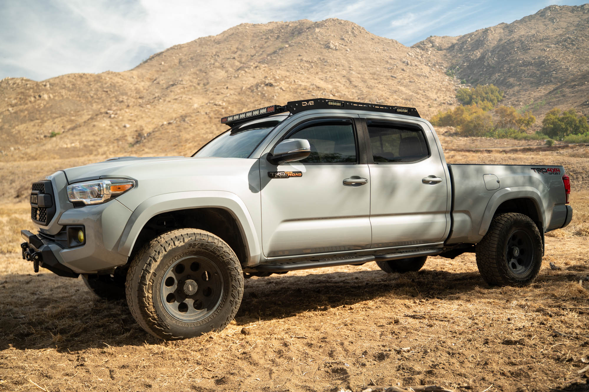 2016-2023-Toyota-Tacoma-Crew-Cab-OE-Plus-Side-Steps-Trail-7 - NVMOS