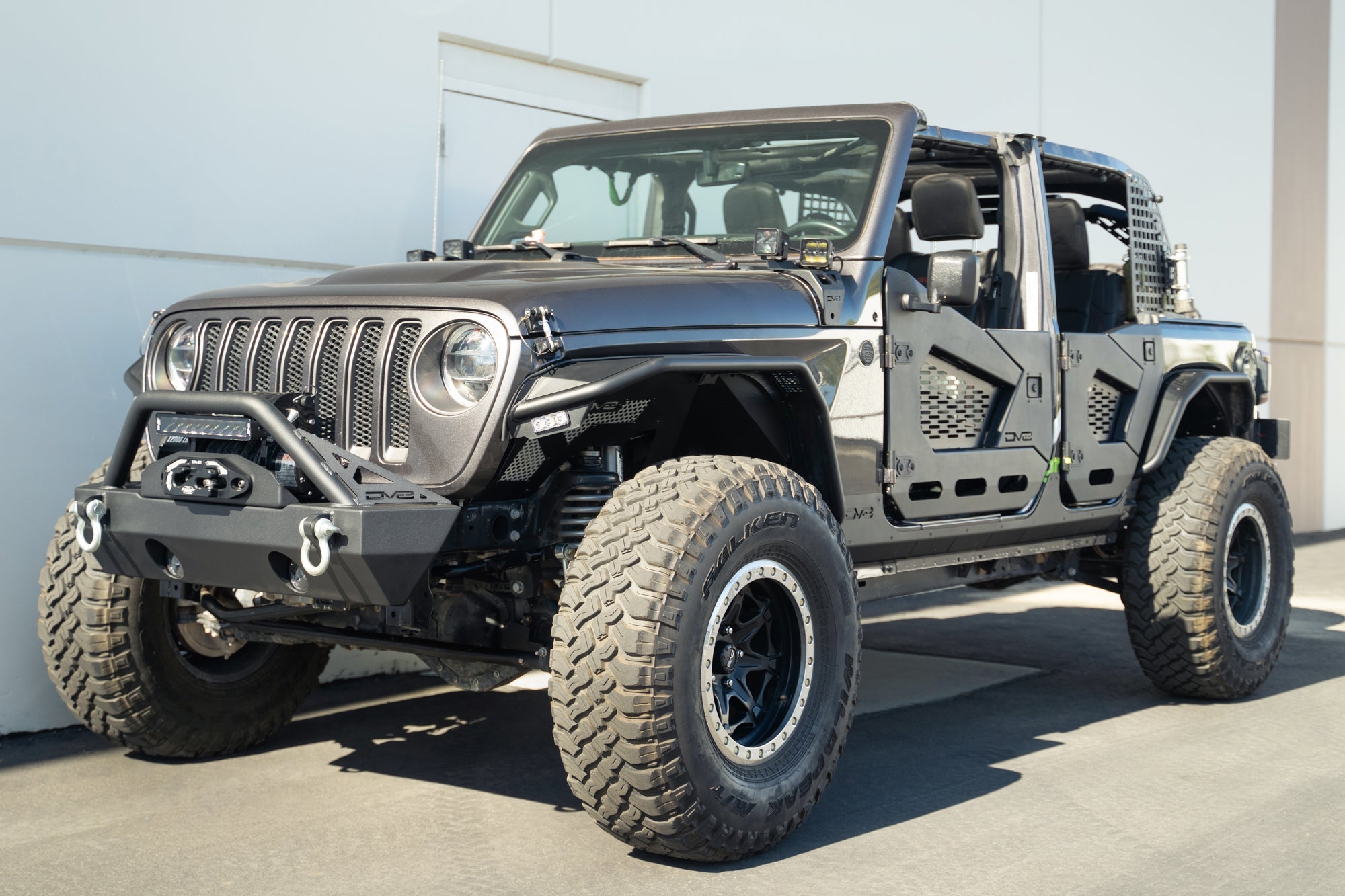 2018-2023-Jeep-Wrangler-JL-4-Door-Rock-Skins_Installed-05 - NVMOS