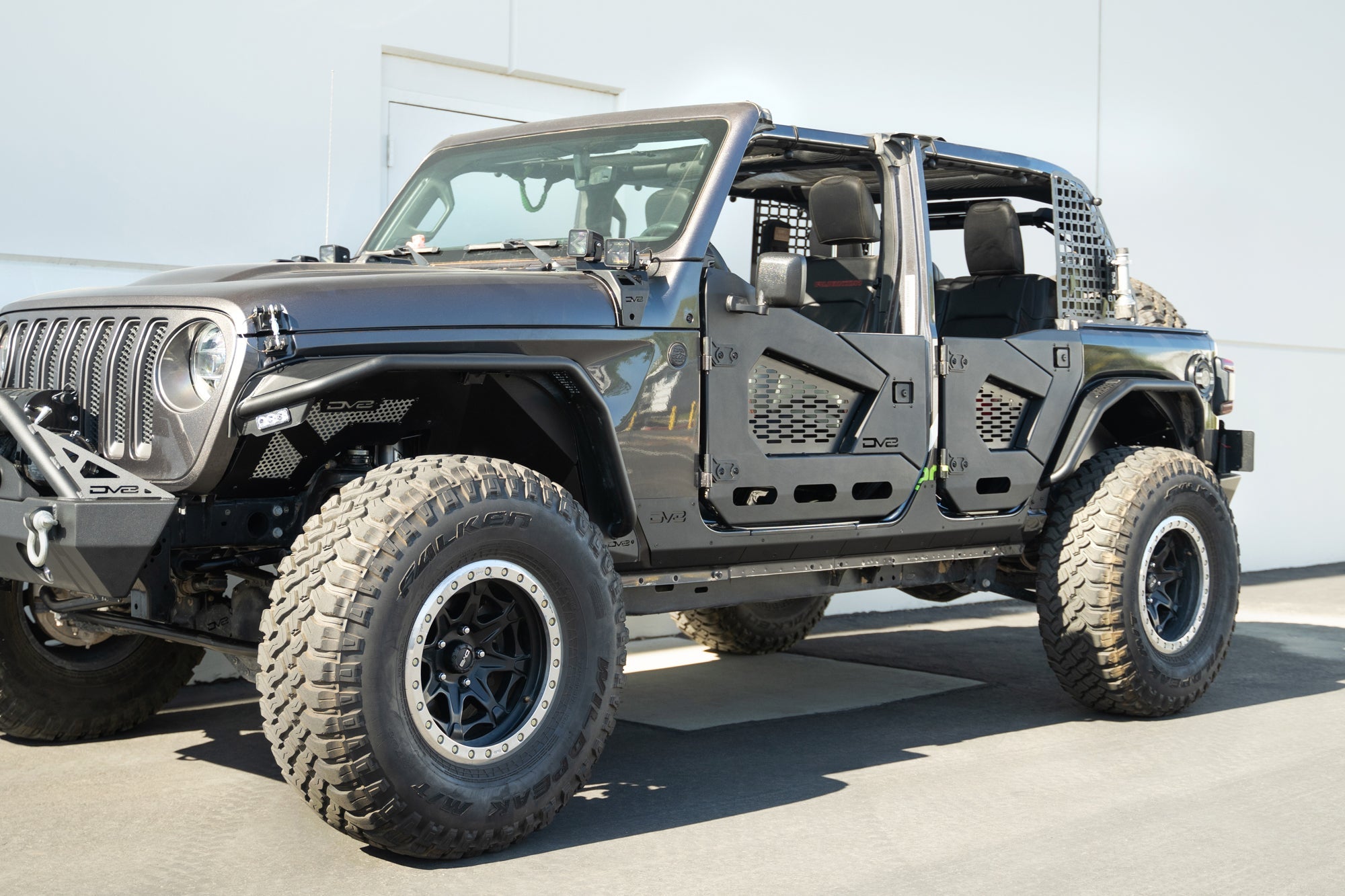 2018-2023-Jeep-Wrangler-JL-4-Door-Rock-Skins_Installed-06 - NVMOS