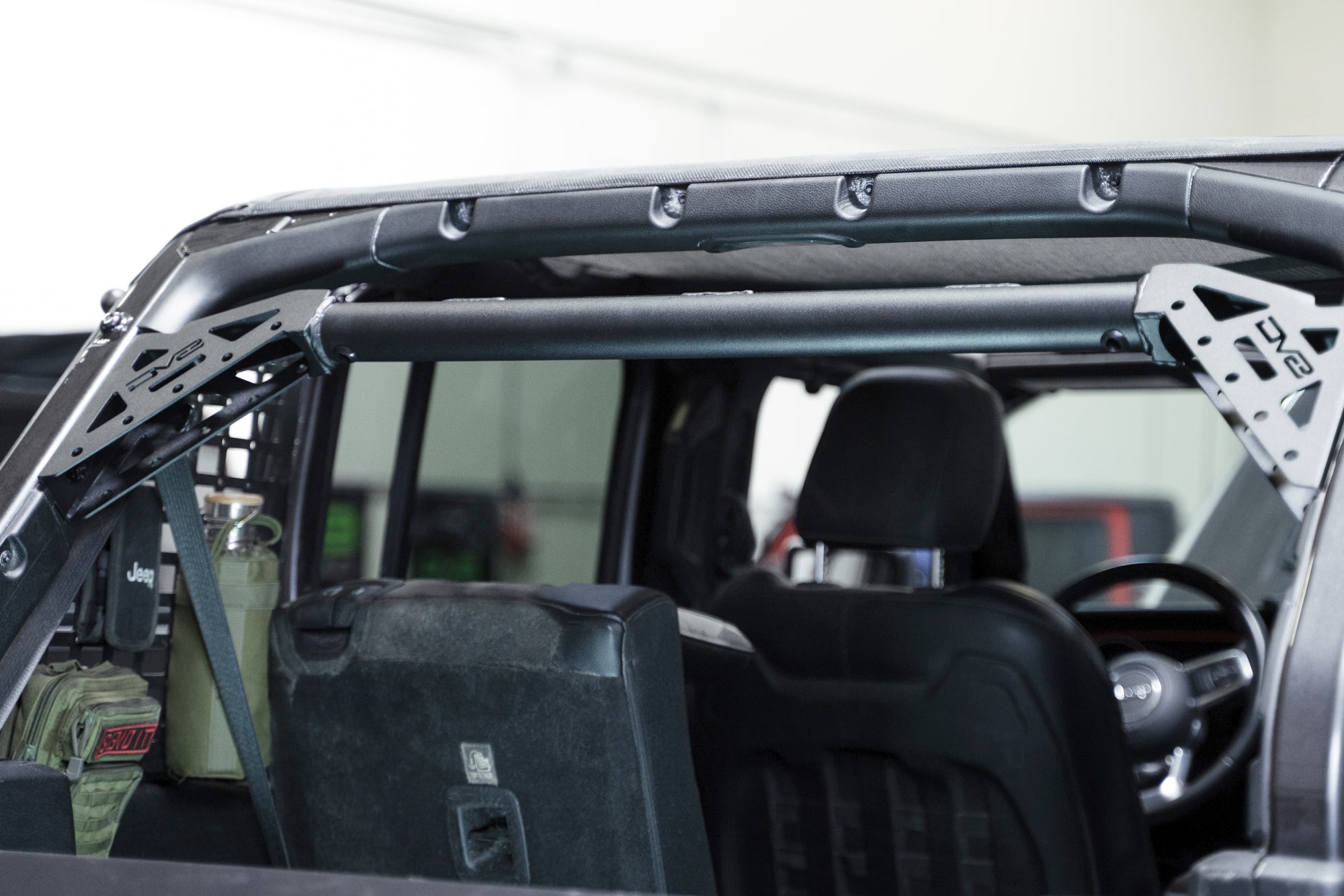 2018-2023-Jeep-Wrangler-JL-Rear-Speaker-_-Light-Bar-Mount_Installed-01 - NVMOS