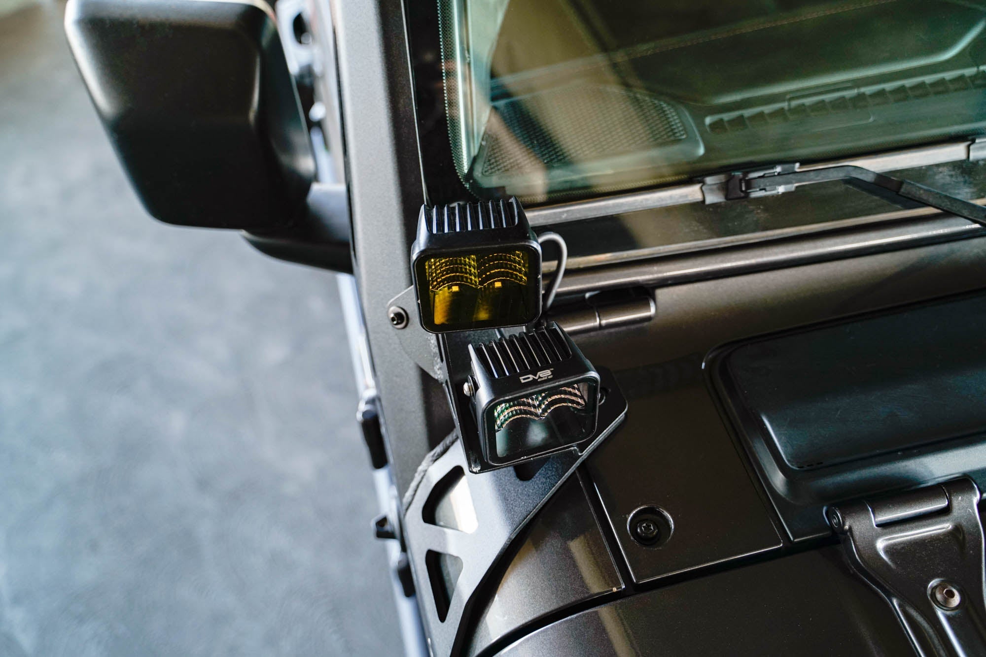2018-2023-Jeep-Wrangler-JL-_-Gladiator-JT-A-Pillar-Dual-Light-Pod-Mounts_installed_4 - NVMOS
