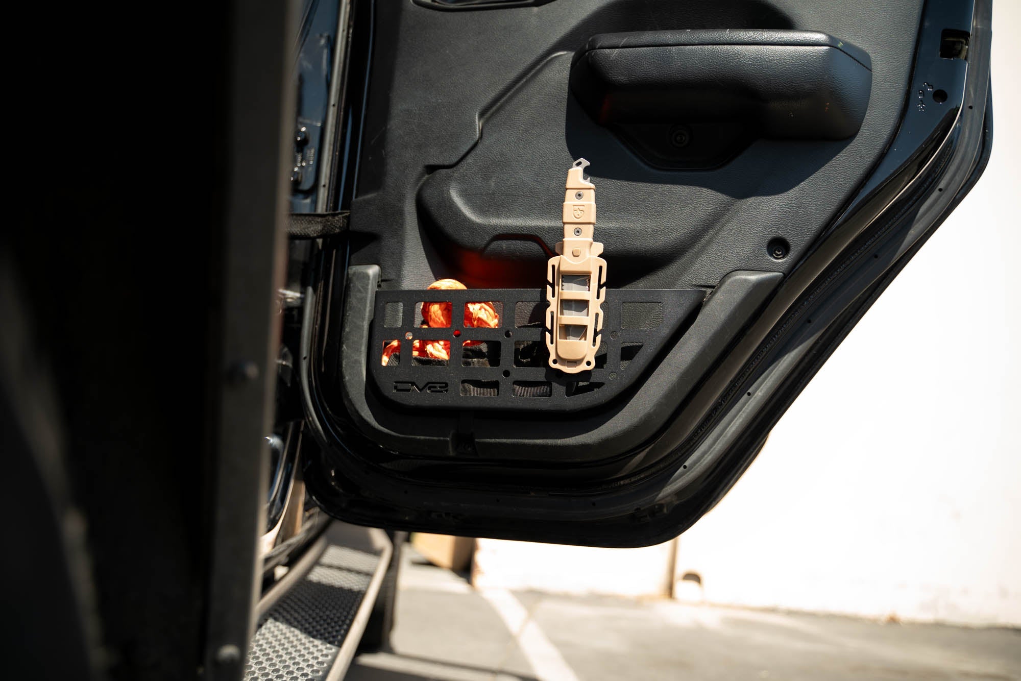 2018-2024-Jeep-Wrangler-JL-GladiatorJT-Slim-Rear-Door-Molle-Pockets-Installed-11 - NVMOS