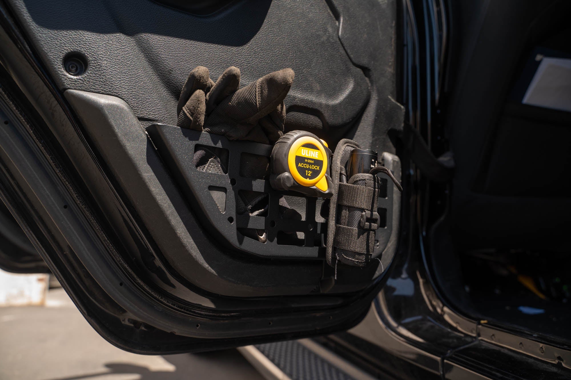 2018-2024-Jeep-Wrangler-JL-GladiatorJT-Slim-Rear-Door-Molle-Pockets-Installed-3 - NVMOS