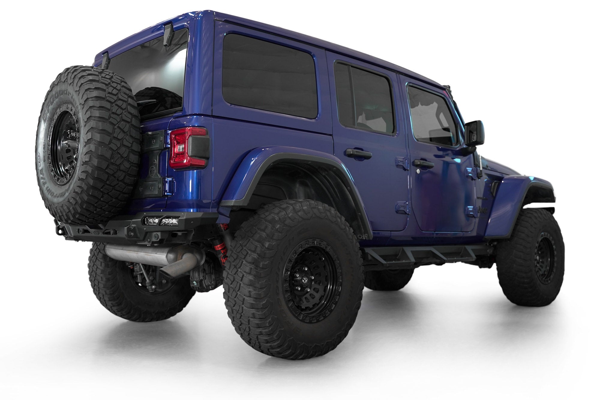 2018-2024-Jeep-Wrangler-JL-Phantom-Rear-Bumper-Installed-4 - NVMOS