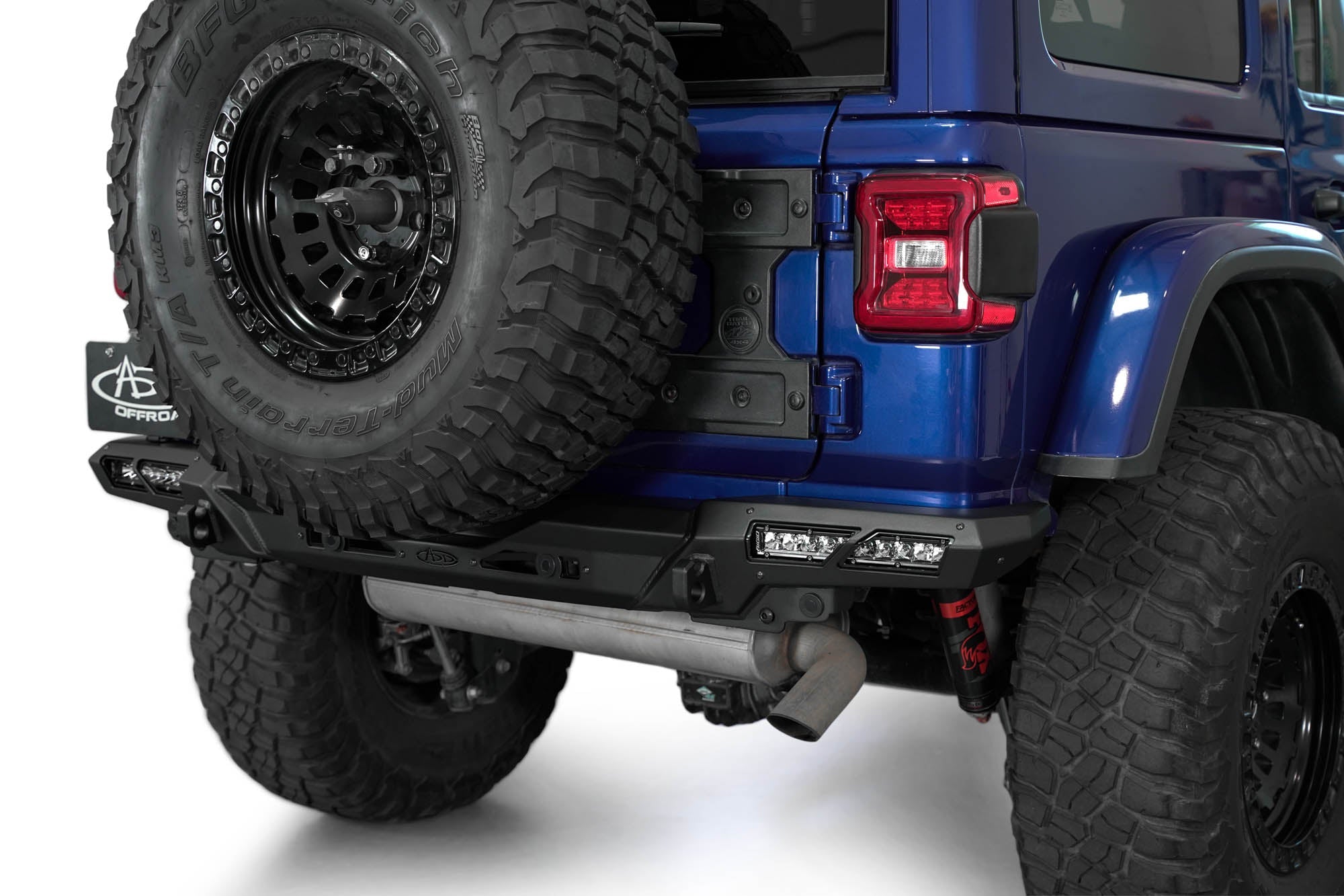 2018-2024-Jeep-Wrangler-JL-Phantom-Rear-Bumper-Installed-9 - NVMOS