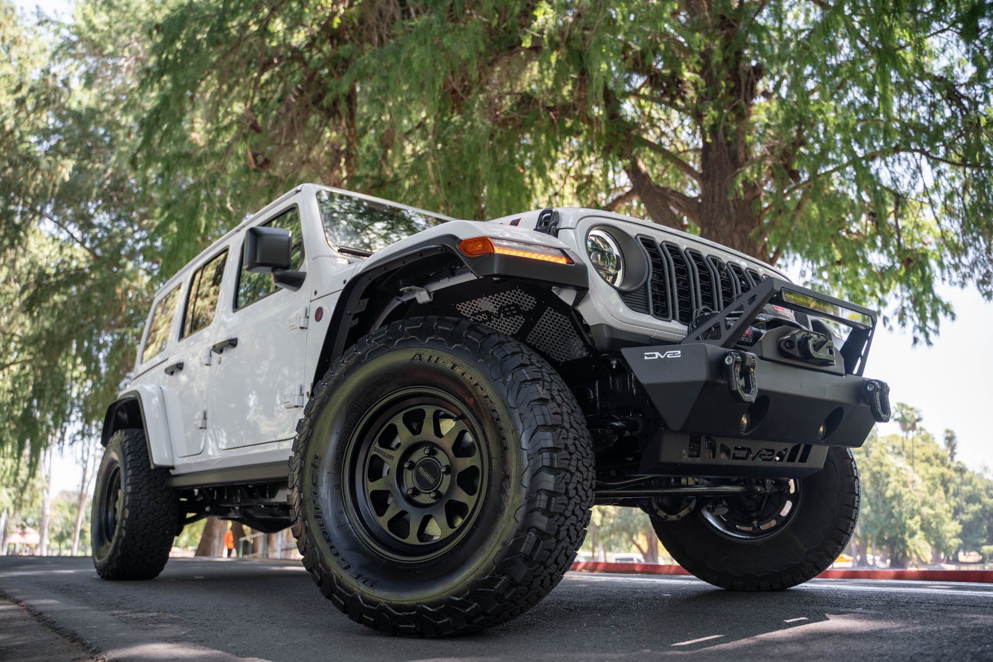 2018-2024-Jeep-Wrangler-JL-_-Gladiator-JT-Front-Inner-Fenders-Installed-10 - NVMOS