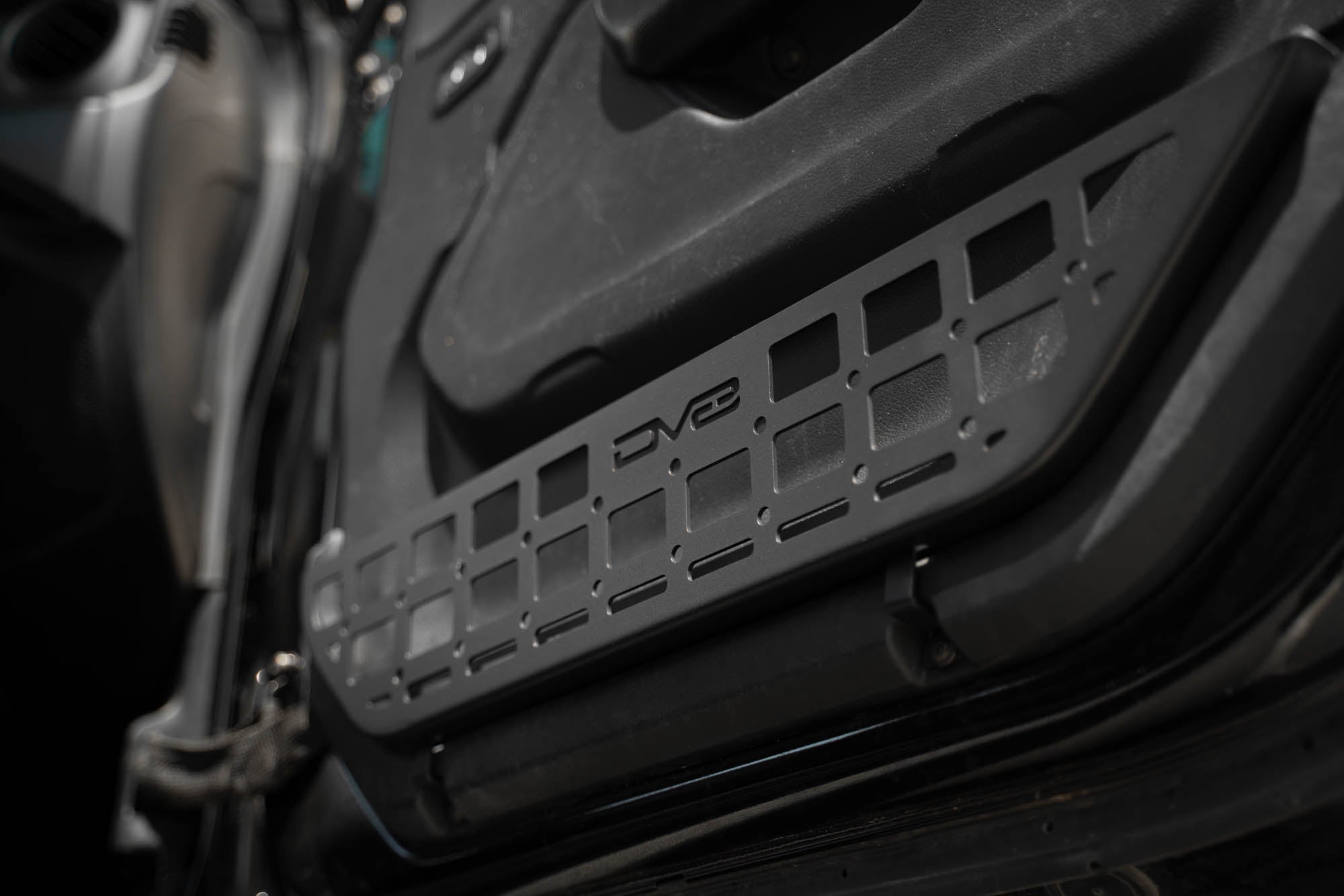 2018-2024-Jeep-Wrangler-JL-_-Gladiator-JT-Slim-Front-Door-Molle-Pockets-Installed-9 - NVMOS