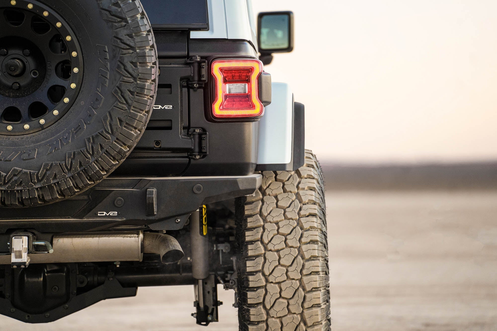 2018-2025-Jeep-Wrangler-JL-Spare-Tire-Carrier-flats-4 - NVMOS