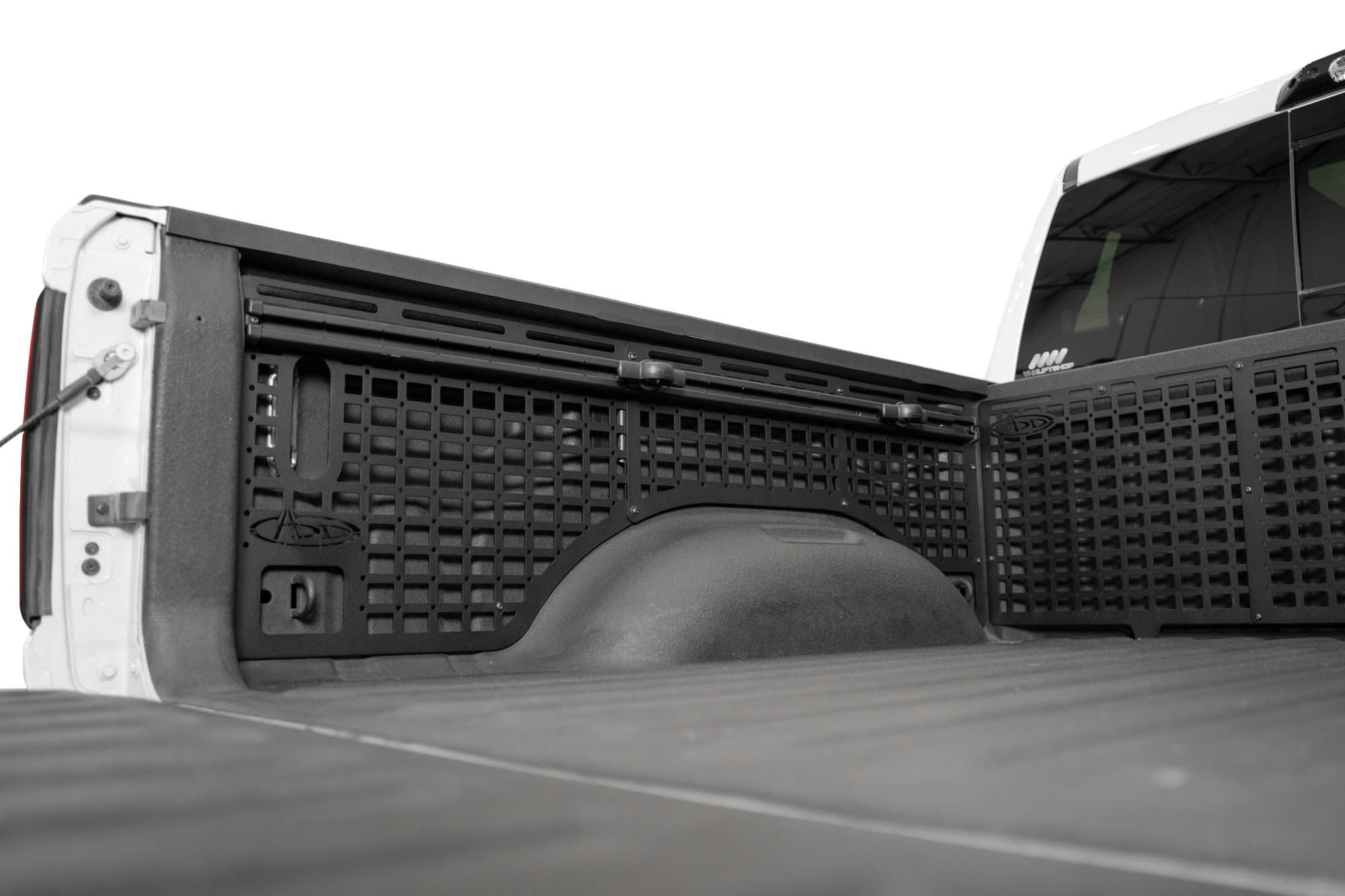 2019-2023-Ram-1500-_-TRX-Bed-Side-Molle-Panels-D_Installed-02 - NVMOS