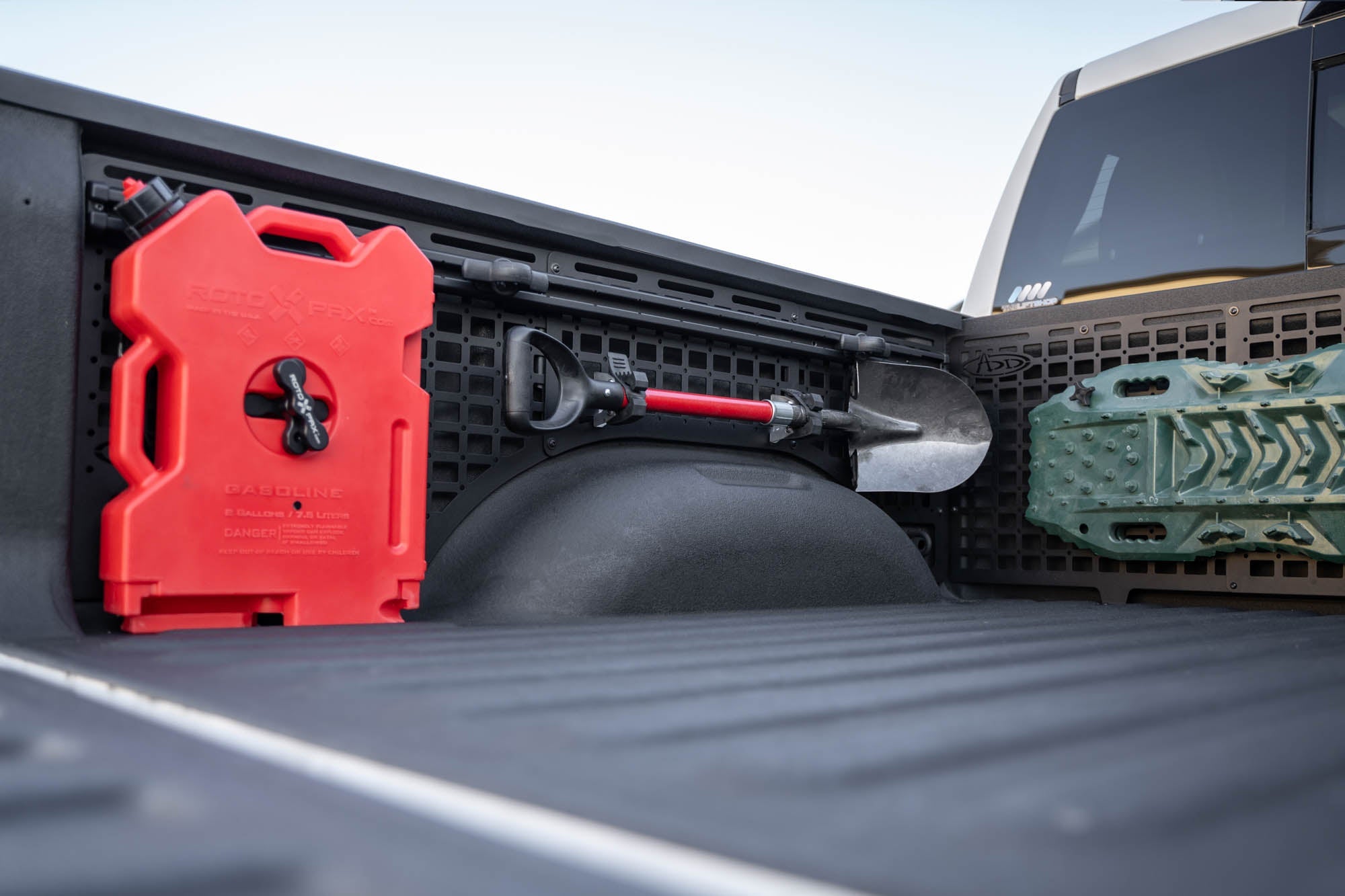 2019-2023-Ram-1500-_-TRX-Bed-Side-Molle-Panels-D_Outdoor-03 - NVMOS