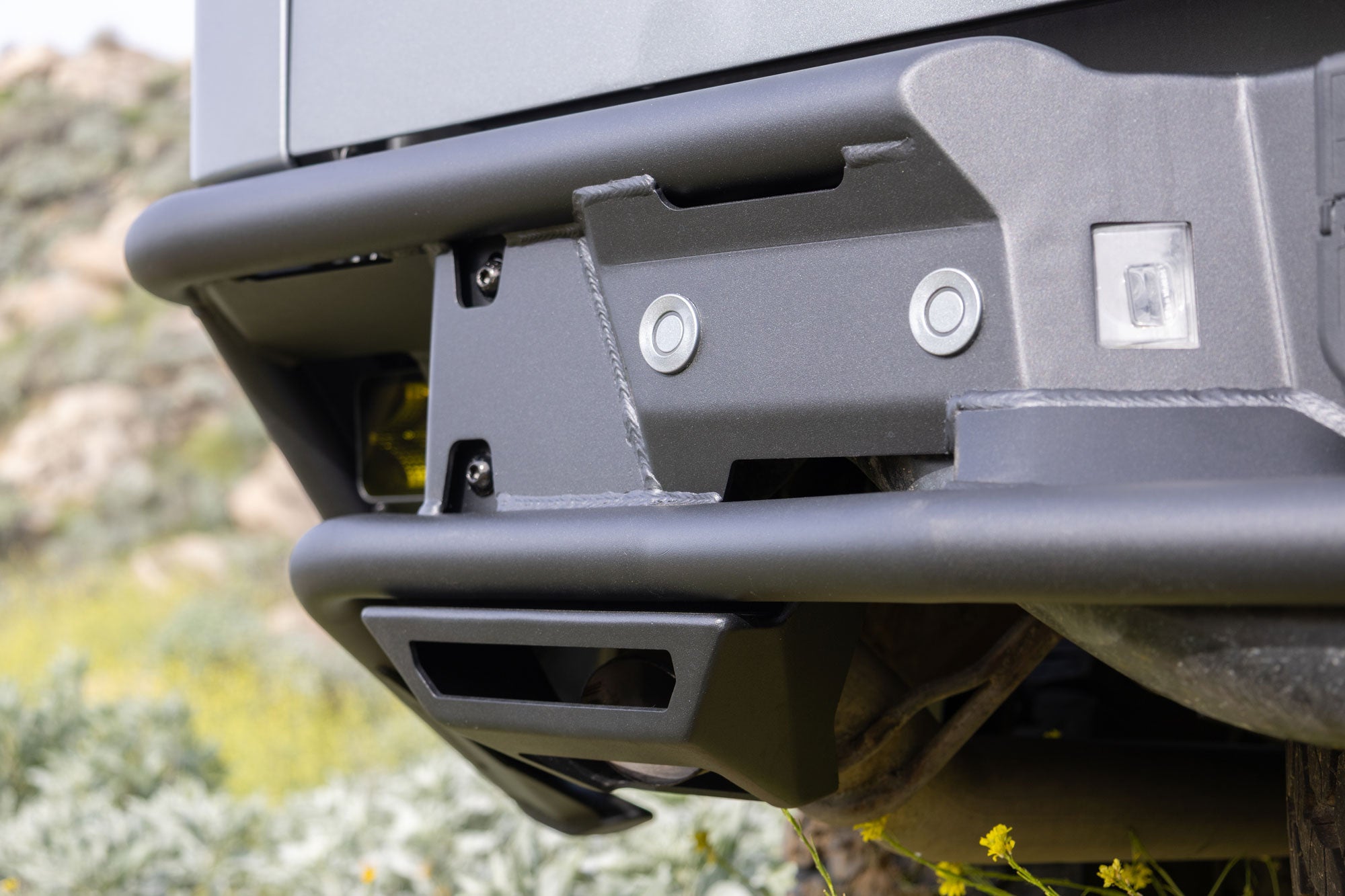2019-up-Silverado-and-Sierra-1500-Tube-Rear-Bumper-Installed-6 - NVMOS