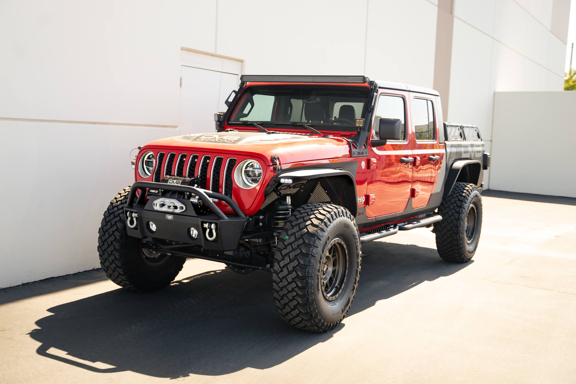 2020-2023-Jeep-Gladiator-JT-OE-Plus-Side-Steps_Installed-3 - NVMOS
