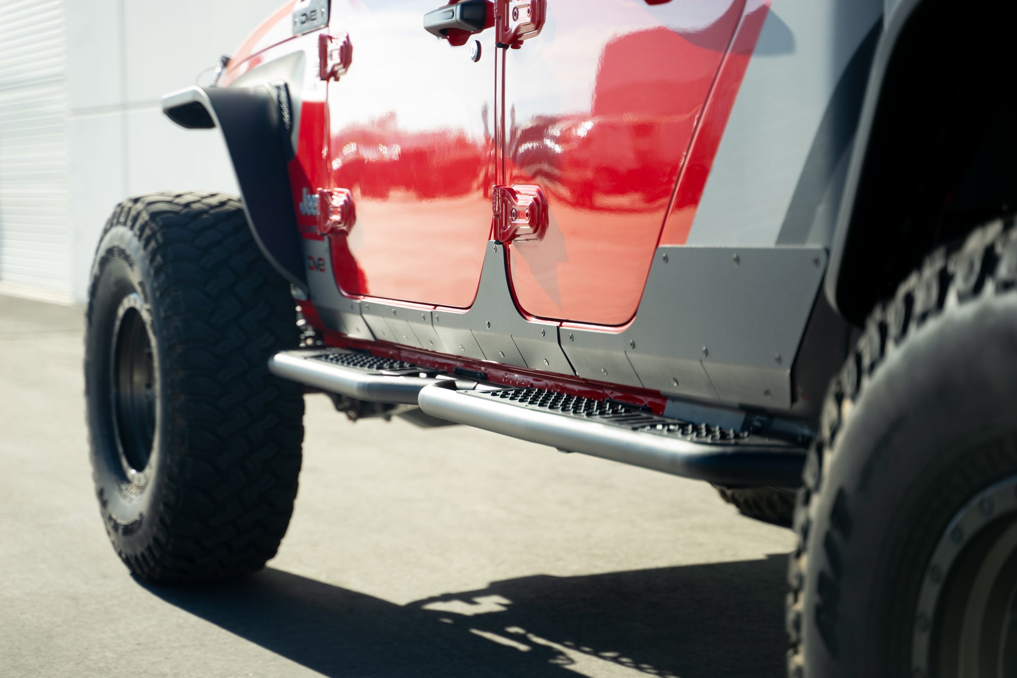 2020-2023-Jeep-Gladiator-JT-Rock-Skins_Installed-07 - NVMOS