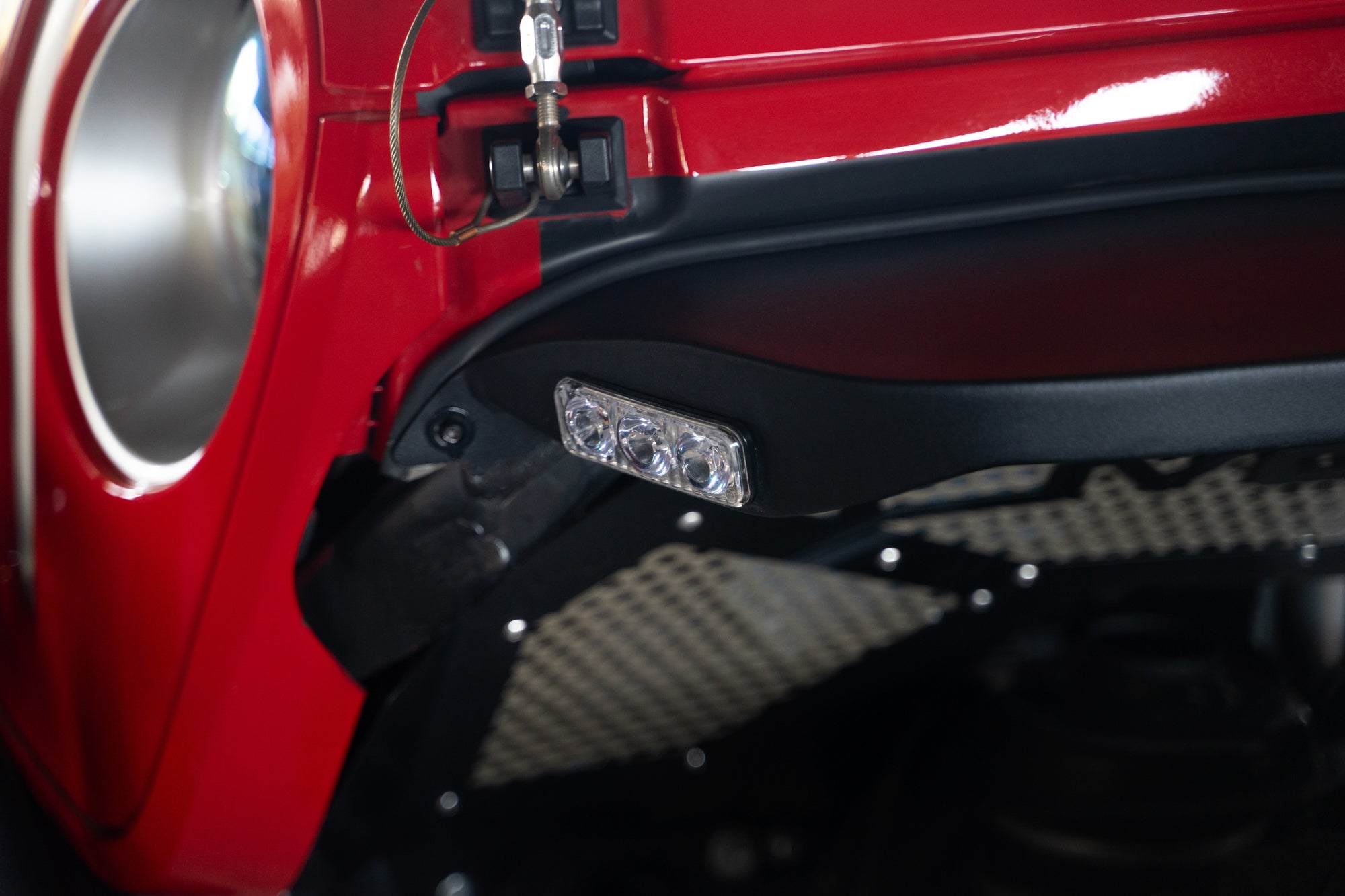 2020-2023_Jeep-Gladiator-JT-Slim-Fender-Flares_Installed-10 - NVMOS