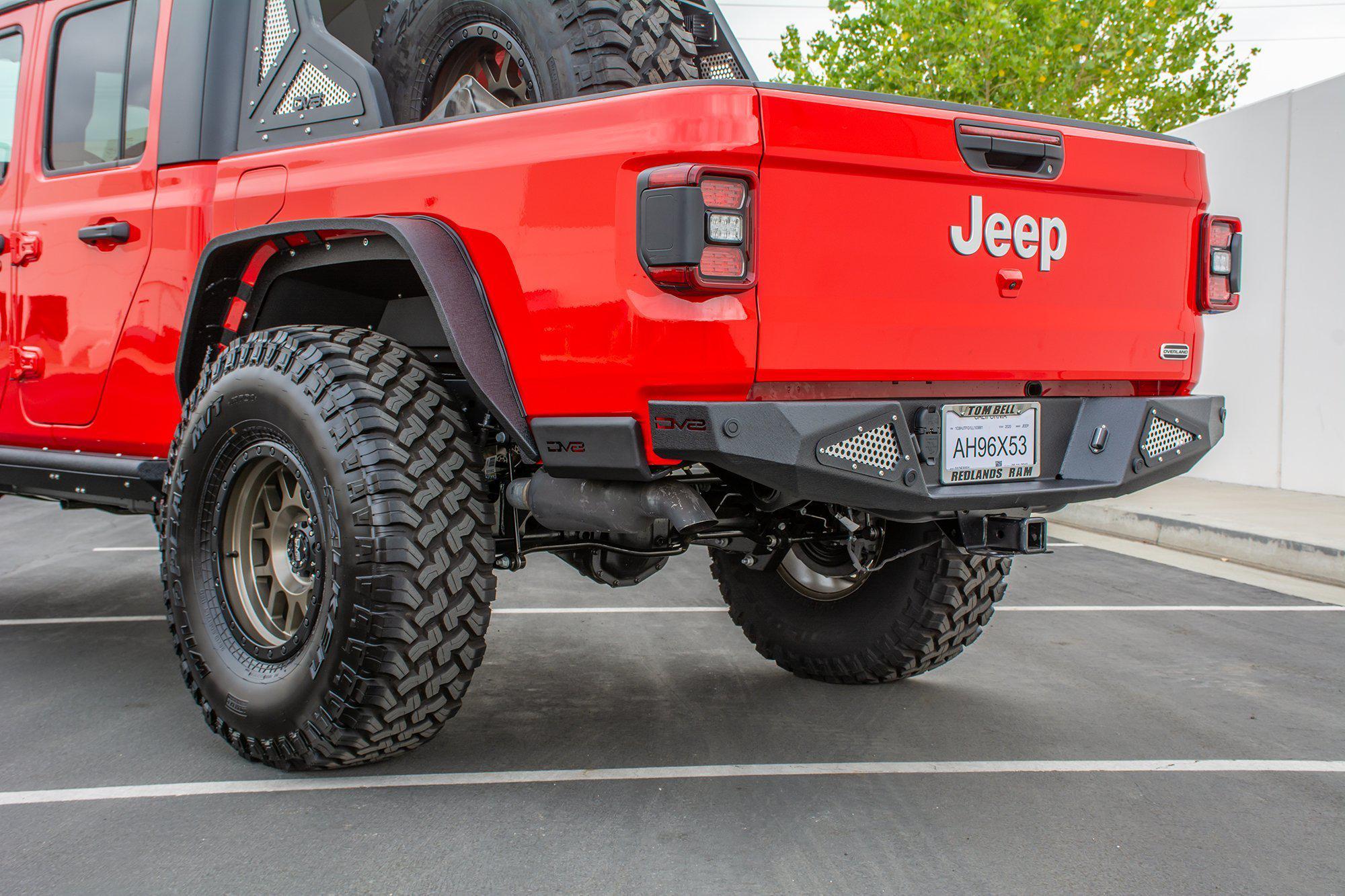 2020-21-jeep-gladiator-jt-bedside-rock-sliders-dv8-offroad-srgl-01-5 - NVMOS