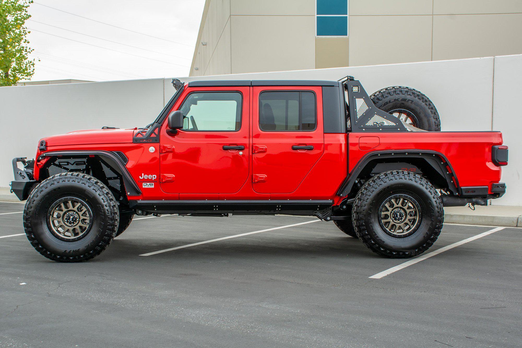 2020-21-jeep-gladiator-jt-rock-sliders-with-step-dv8-offroad-srgl-02-5 - NVMOS