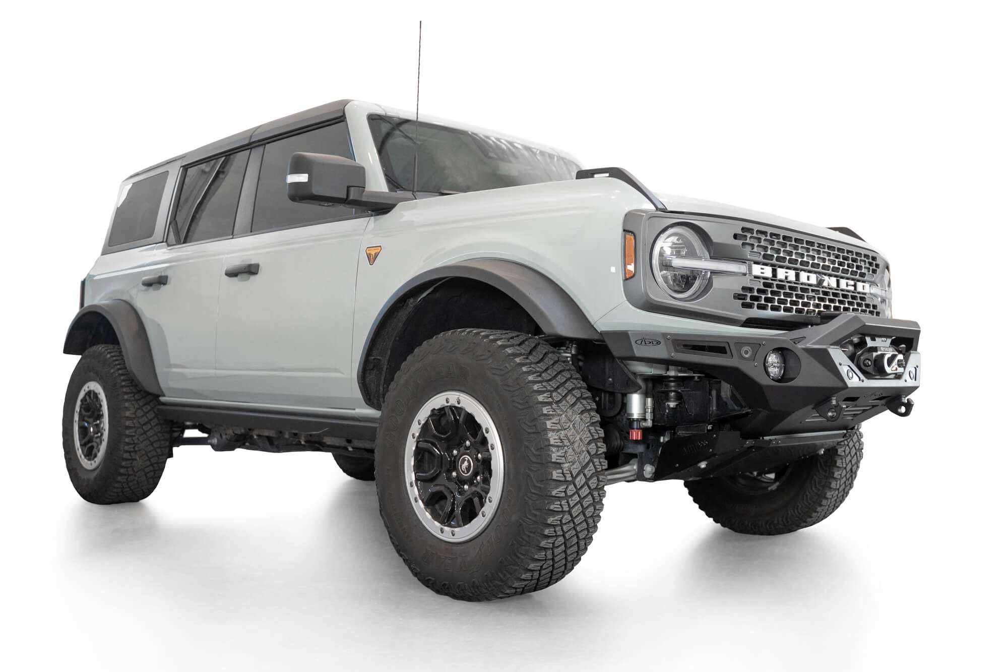2021-2023-Ford-Bronco-Krawler-Front-Bumper_installed-7 - NVMOS