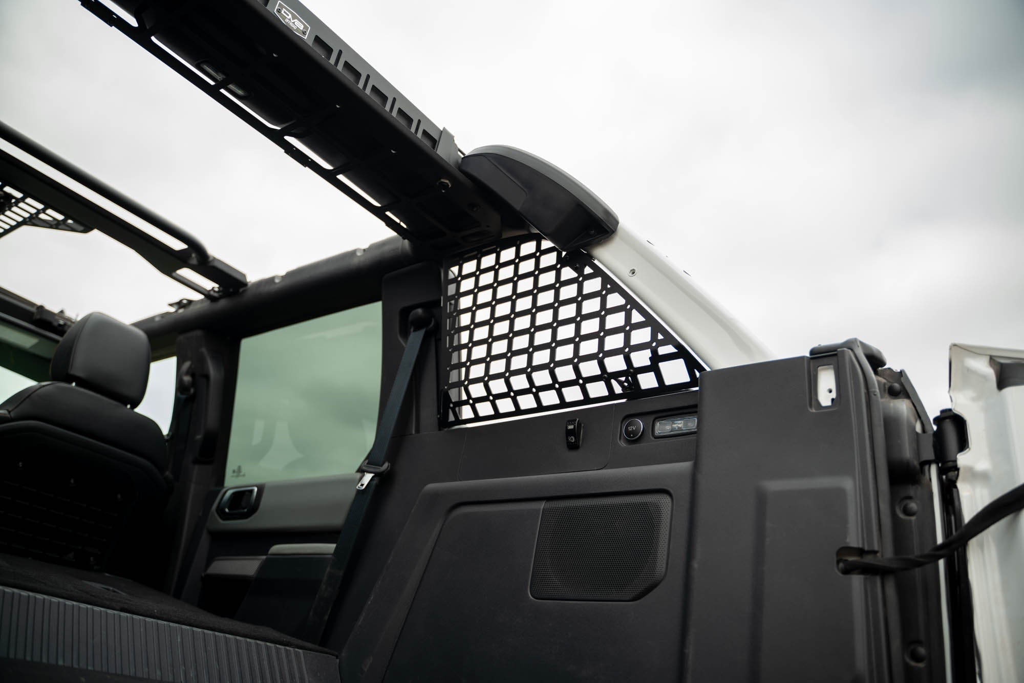 2021-2024-Ford-Bronco-Pocketed-Rear-Window-Molle-Panels-Installed-6 - NVMOS