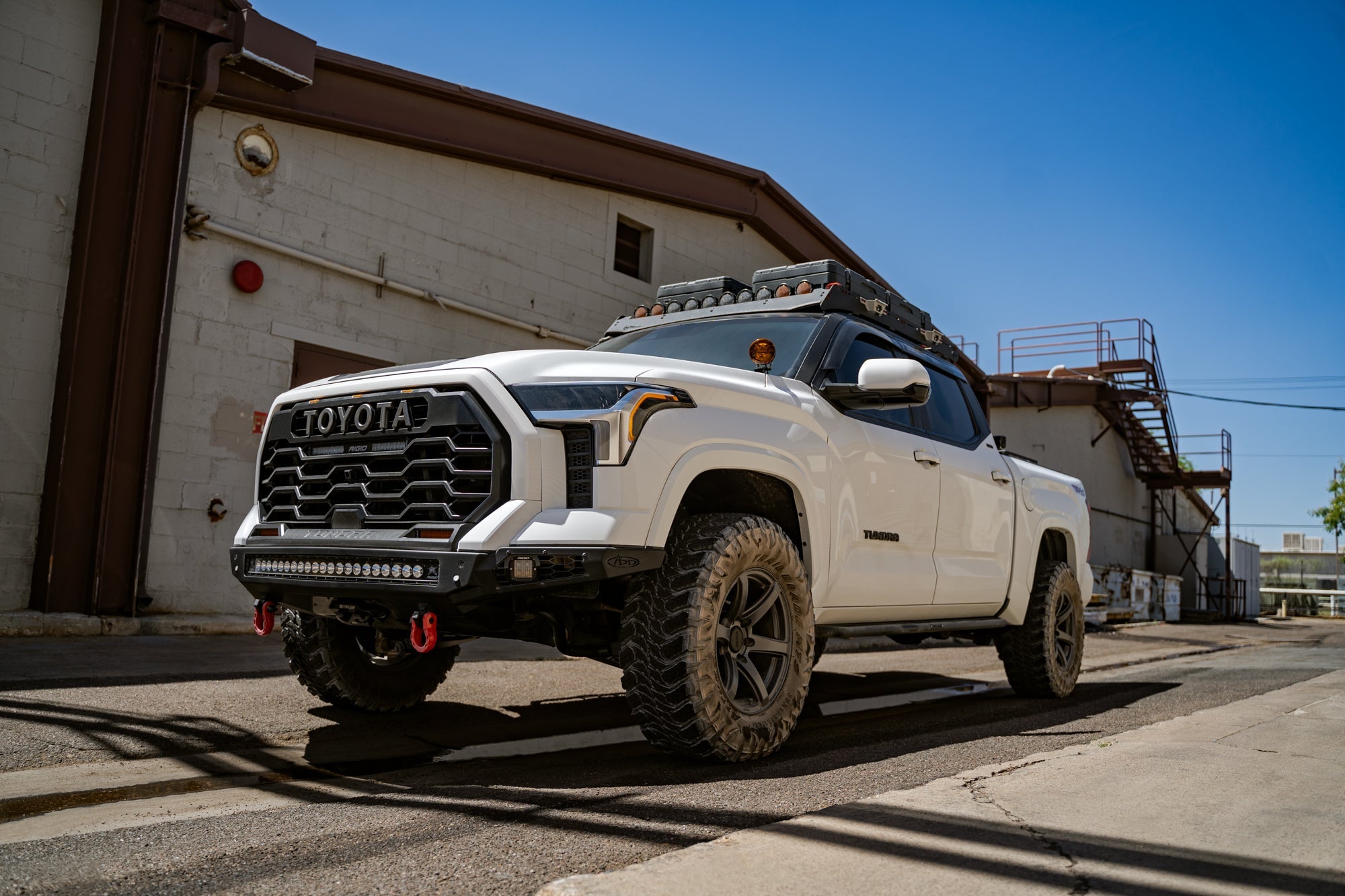 2022-2023-Toyota-Tundra-Ditch-Light-Brackets_Installed_2 - NVMOS