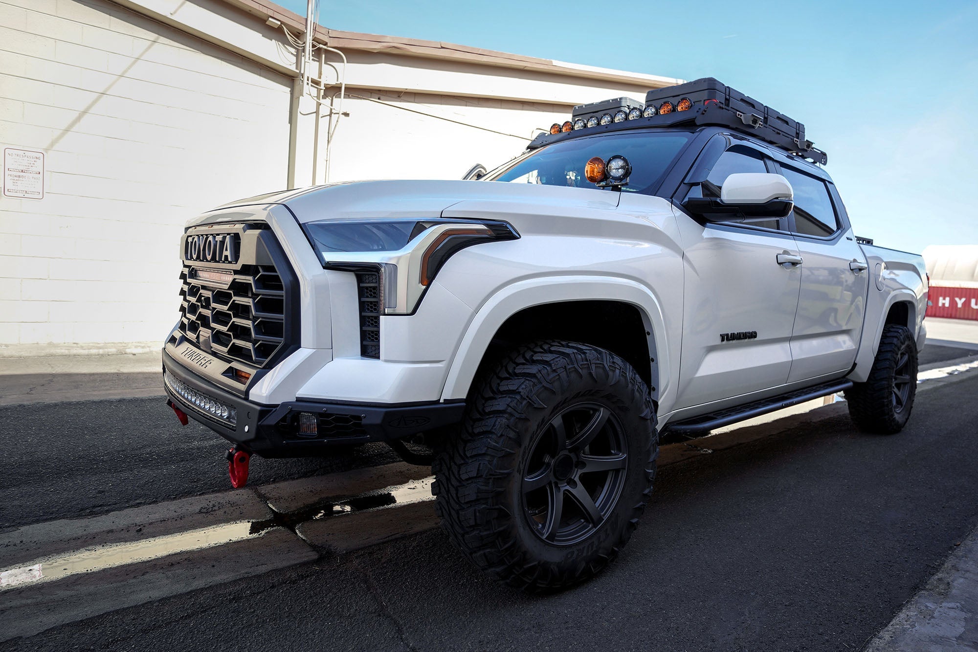 2022-2023-Toyota-Tundra-Dual-Ditch-Light-Brackets_Installed-01 - NVMOS