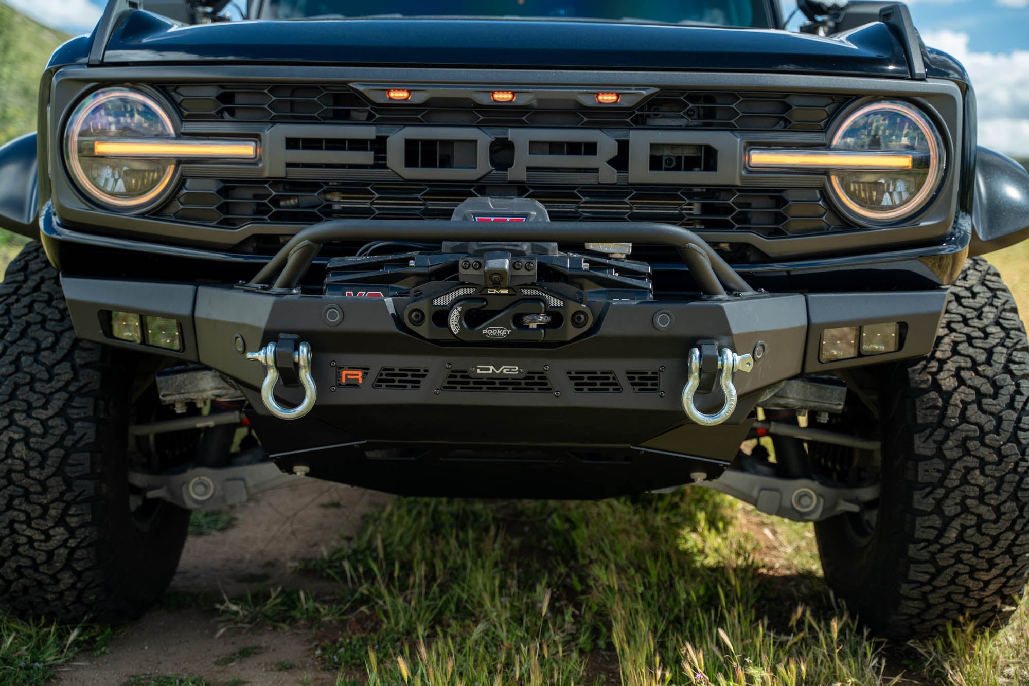 2022-2024-Bronco-Raptor-Spec-Series-Front-Bumper-Installed-10 - NVMOS