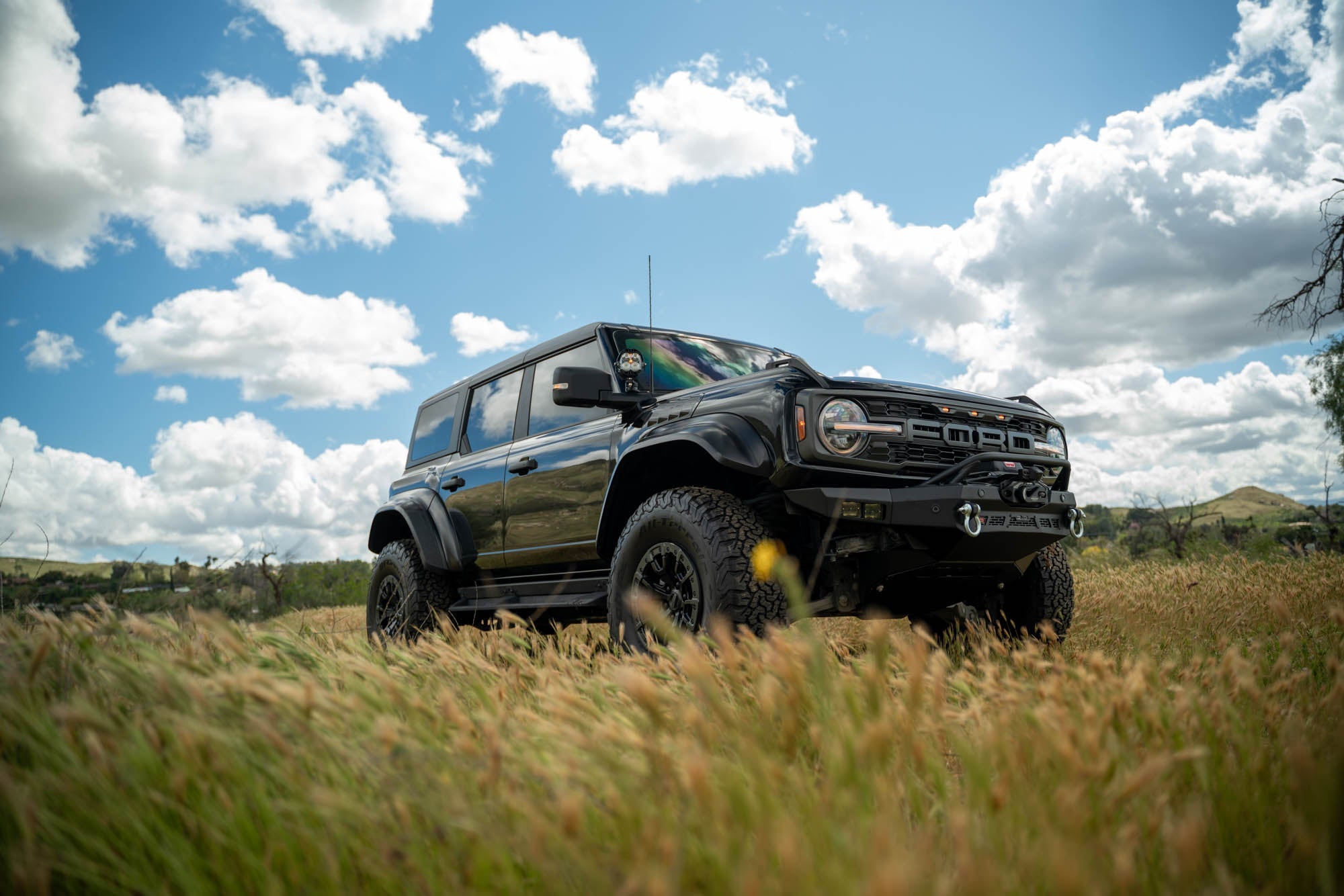 2022-2024-Bronco-Raptor-Spec-Series-Front-Bumper-Installed-11 - NVMOS