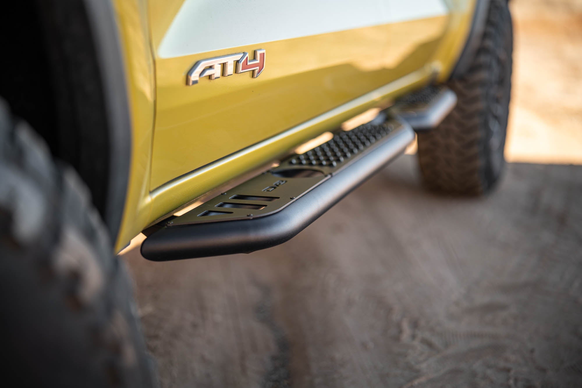 2023-2024-Chevy-Colorado-_-GMC-Canyon-OE-Plus-Side-Steps-Installed-5 - NVMOS
