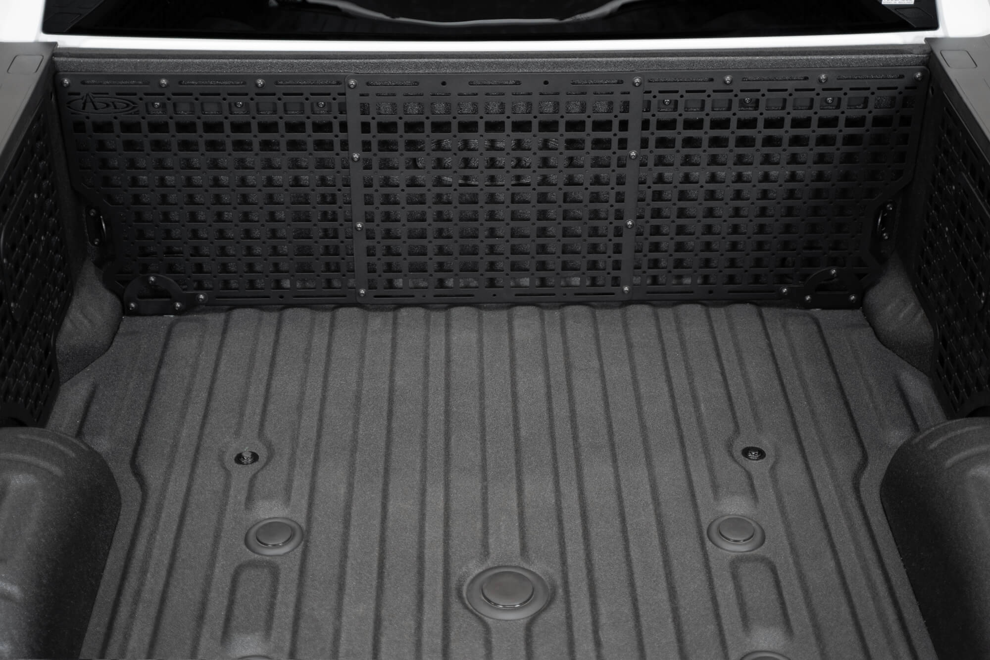 2023-Ford-F-250-350-Super-Duty-Bed-Cab-Molle-Panel-Installed-04 - NVMOS