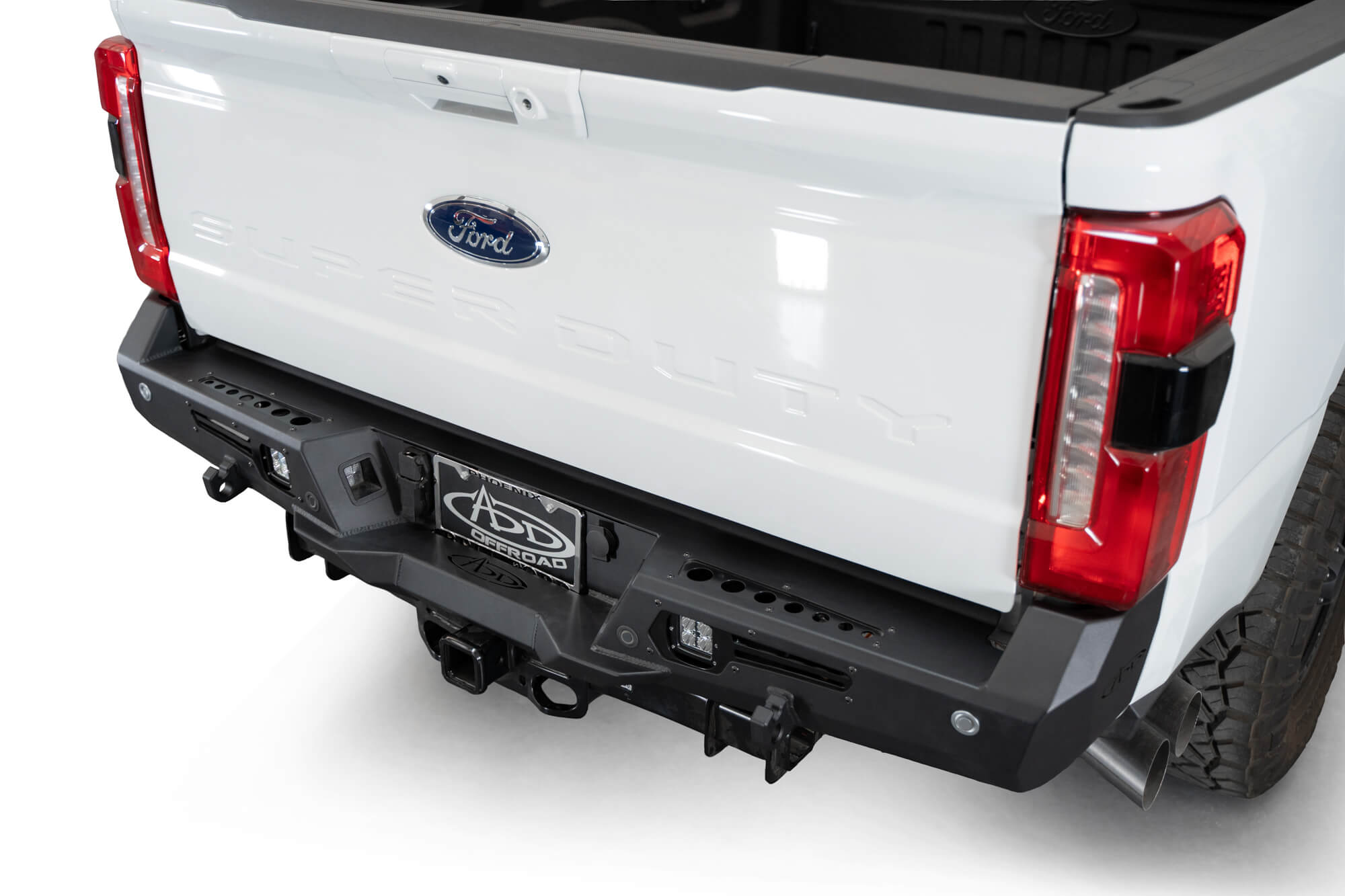 2023-Ford-F-250-350-Super-Duty-Bomber-Rear-Bumper-installed-7 - NVMOS