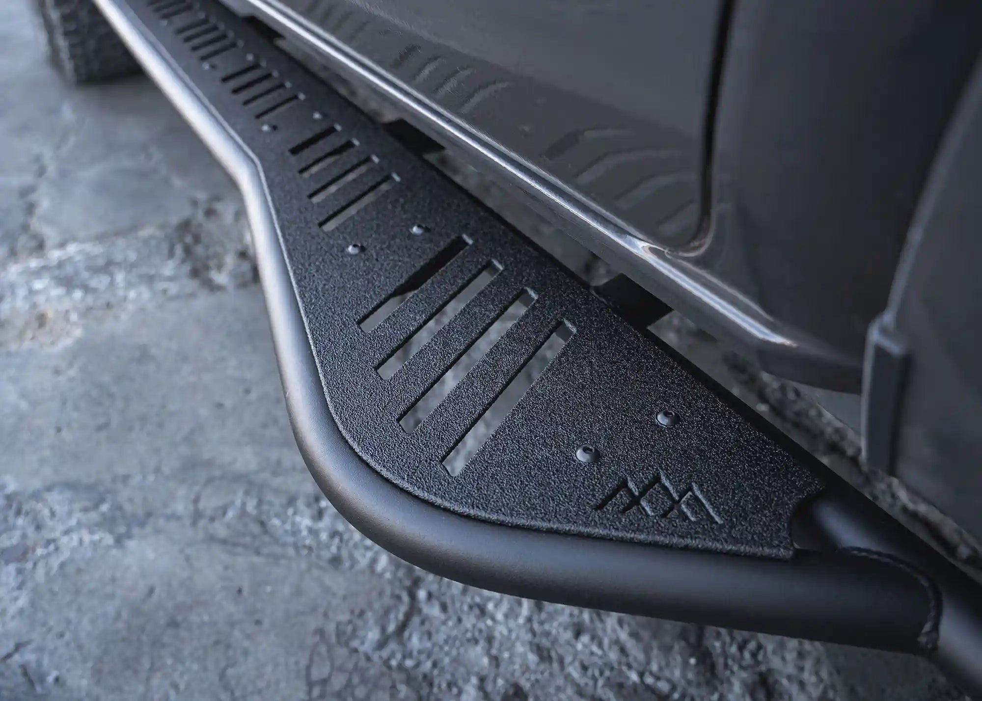 2024-4th-gen-tacoma-rock-sliders-finish - NVMOS