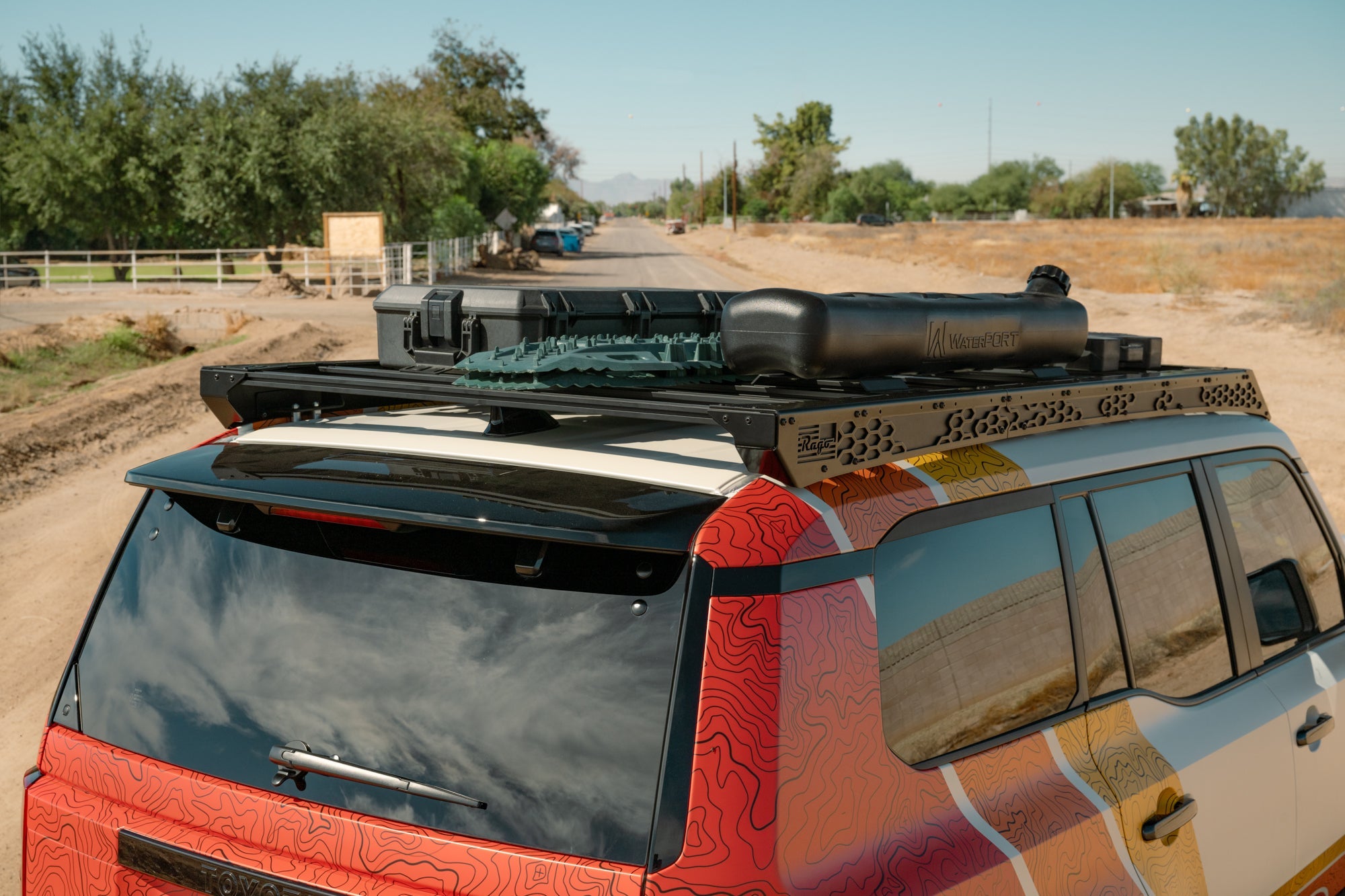 2024-Land-Cruiser-Solid-Fairing-Roof-Rack-3 - NVMOS