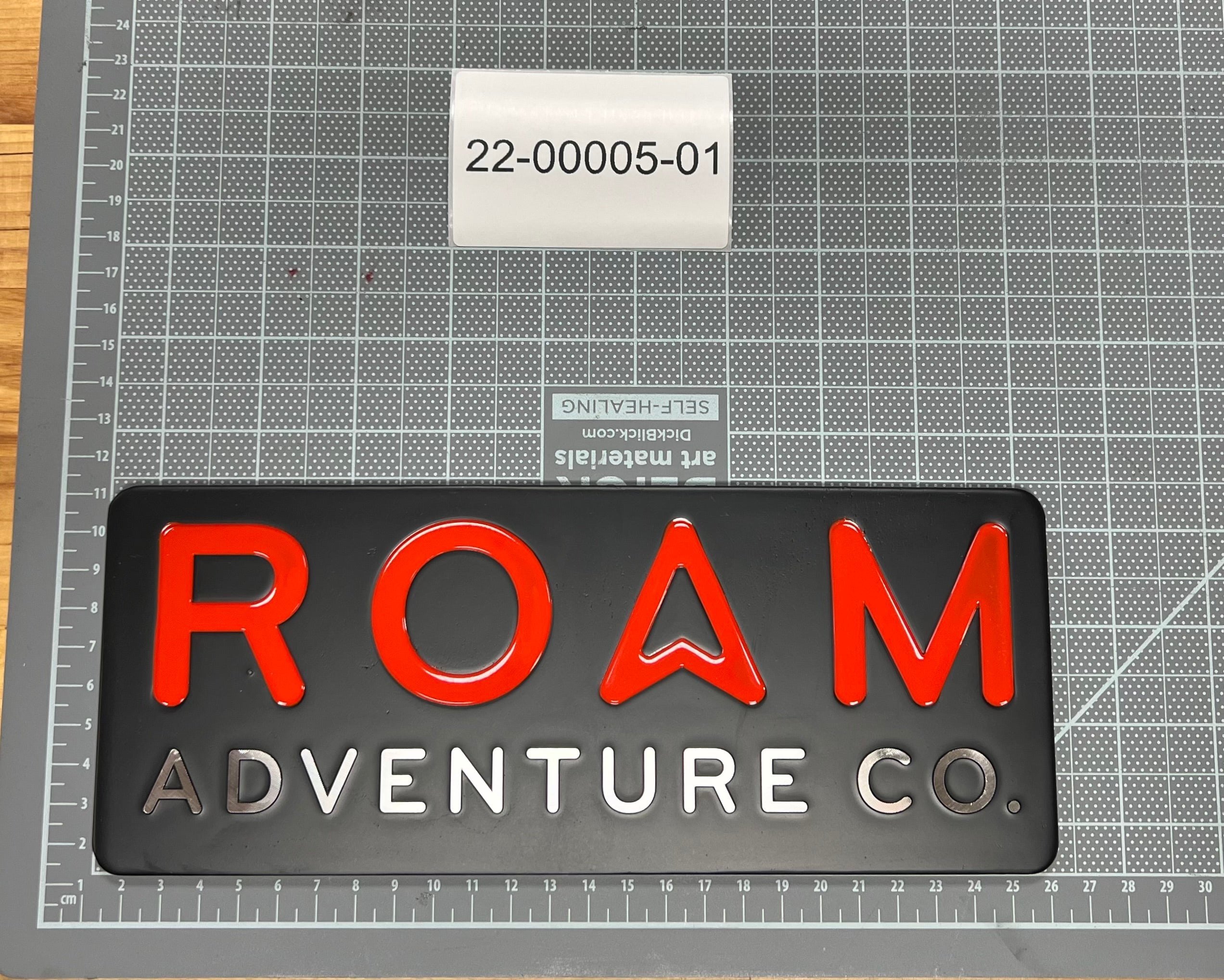 ROAM SPARE PARTS - HF - 22-00005-01 | PLATE, 100X250, ROAM LOGO