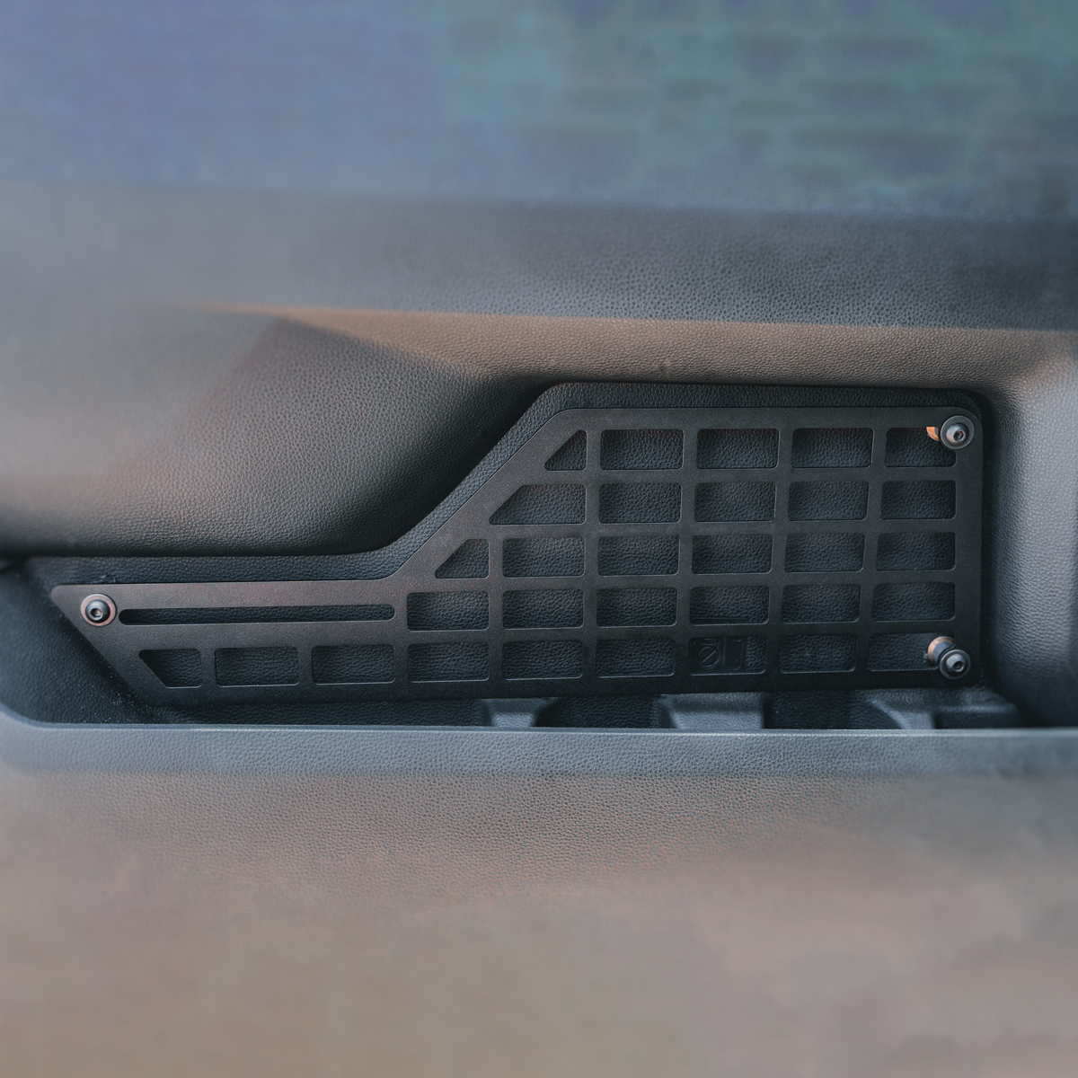 22-Tundra-Door-Molle-Panel-v2 - NVMOS