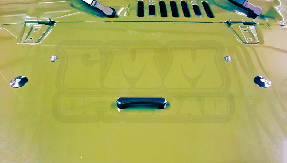 Presilla para lacayo en el capó del Jeep todoterreno CMM