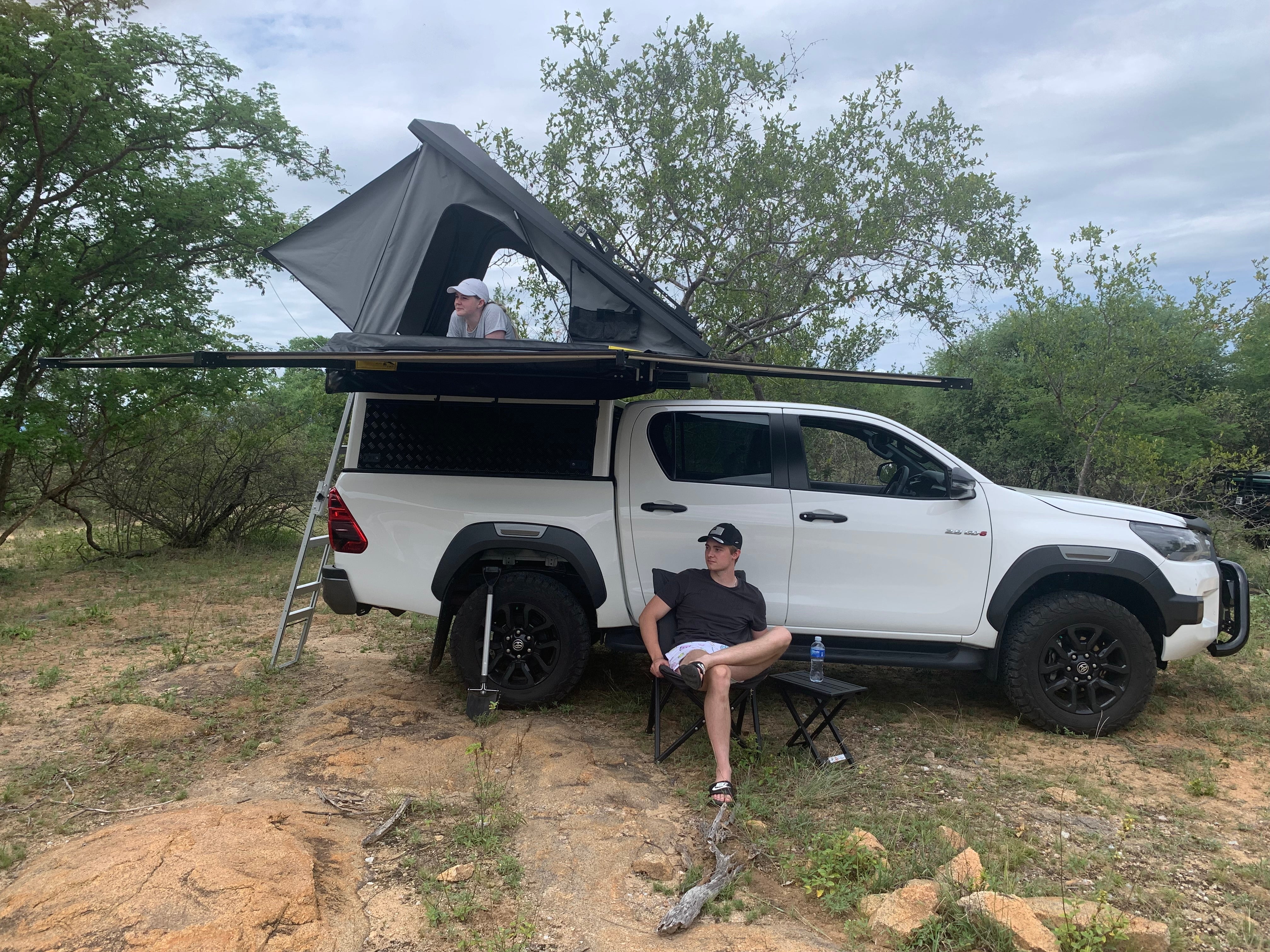 Tienda de campaña rígida para techo Equipt Blade 40th Edition