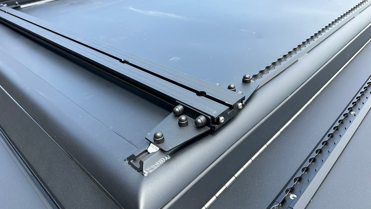 Dirtbox Overland canopy camper and flatbed roof top cross bars pair