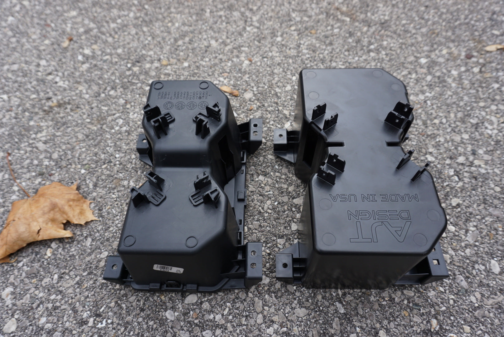 Oversize Cup Holder (2022+ Tundra) - BLACK