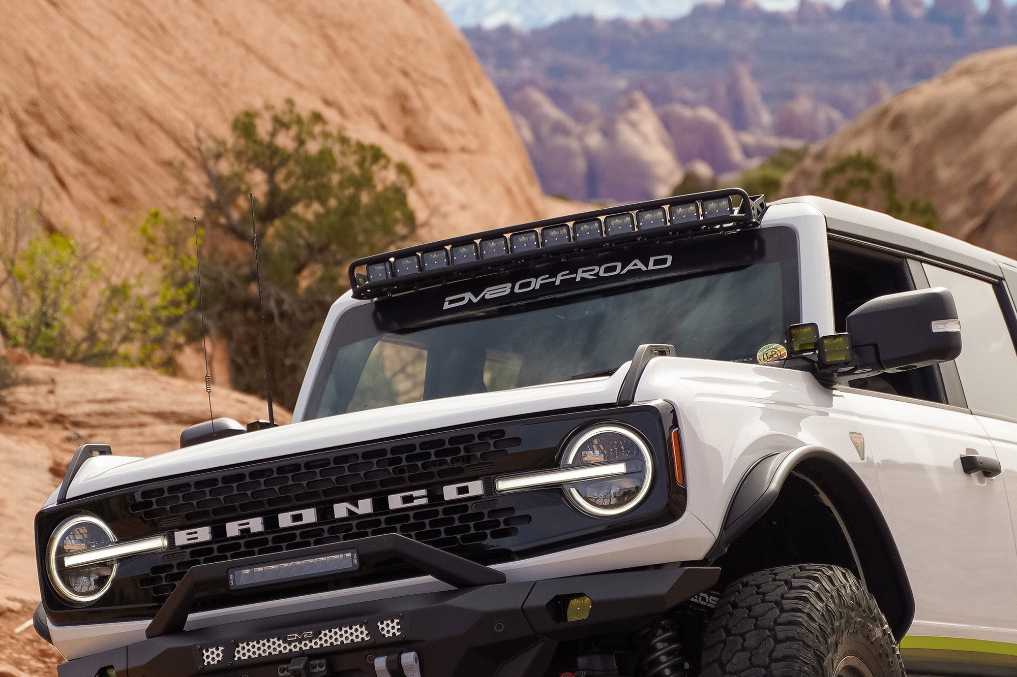 40-inch-bronco-light-bar-mount-on-hardtop-5 - NVMOS