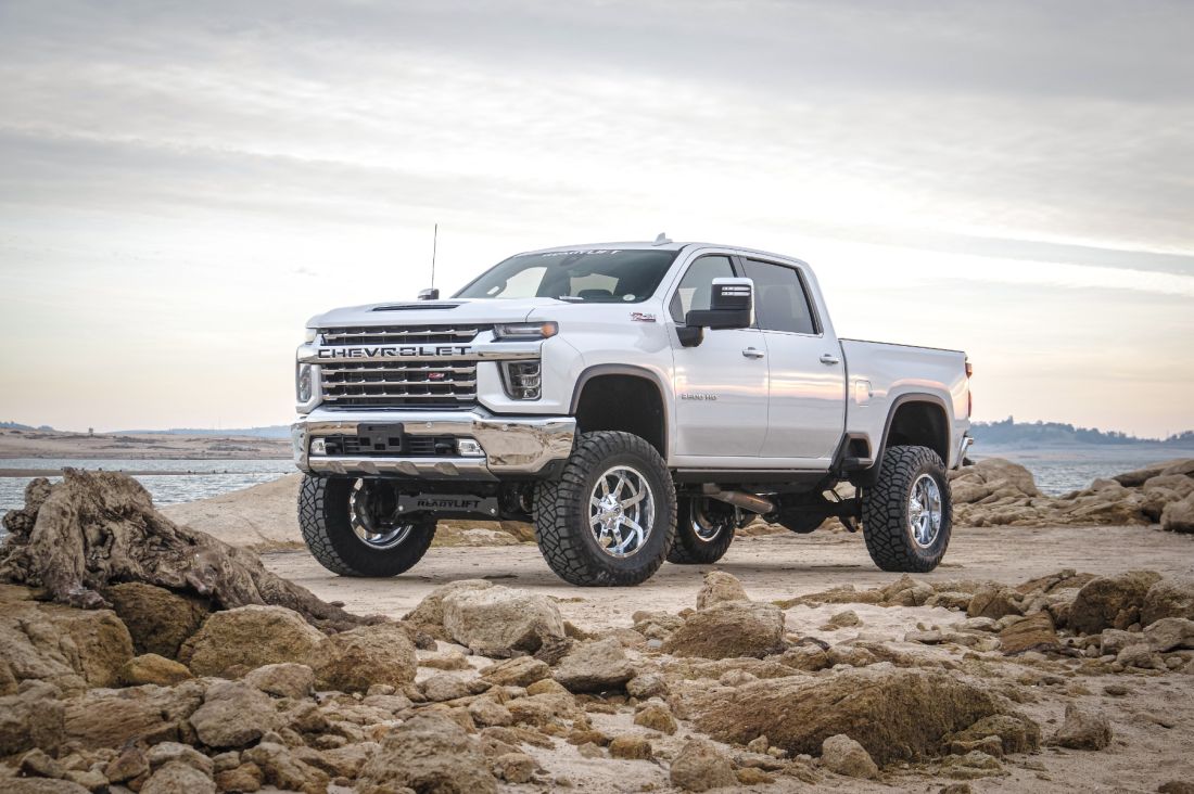 ReadyLIFT 8" Lift Kit - GM Silverado / Sierra 2500HD/3500HD W/ Falcon 2.1 Shocks 2020-2026